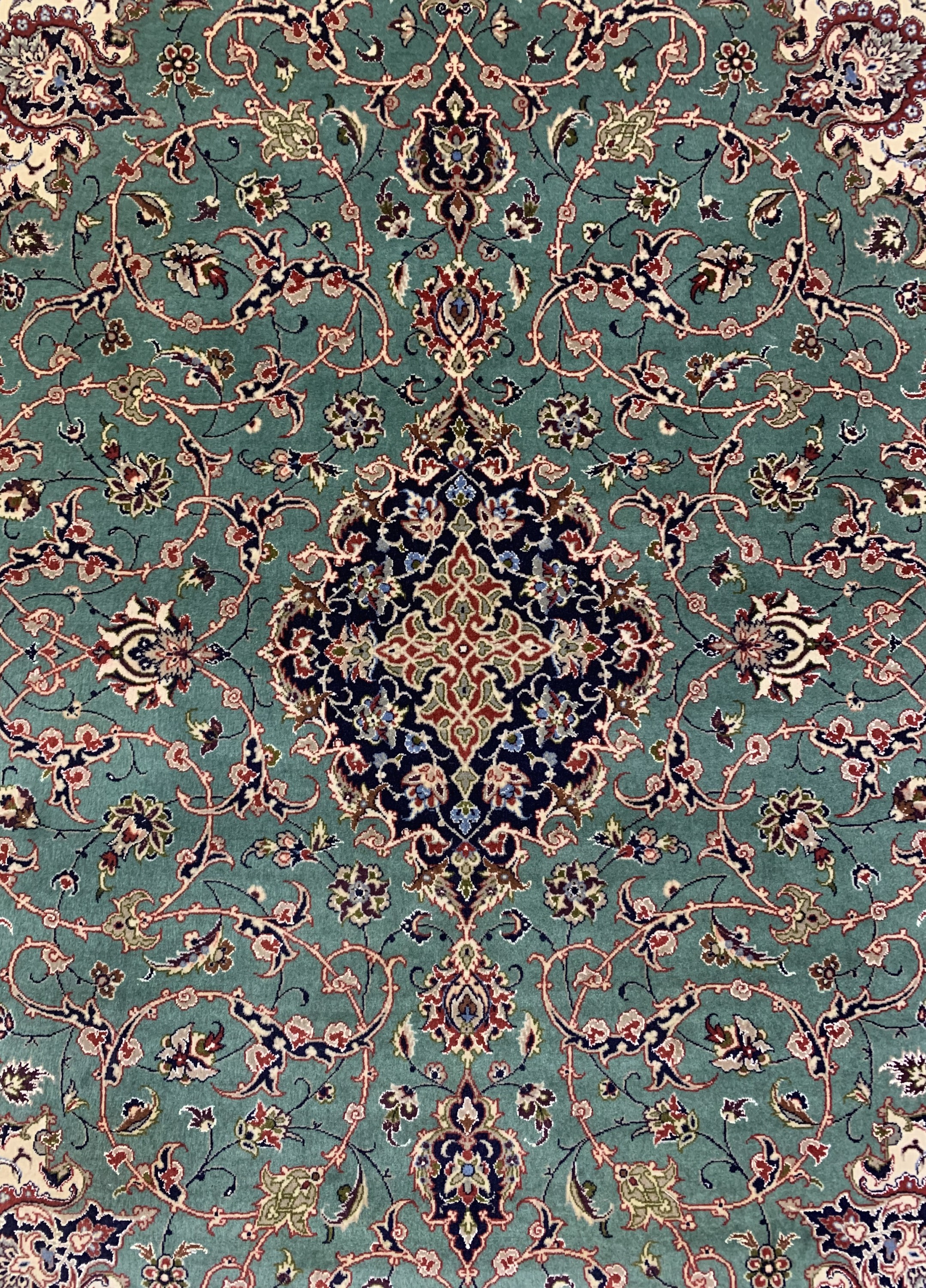Detail d: Esfahan fein, Persien, signiert"Dawari", Ende 20.Jhd, Korkwolle mit und auf Seide, ca. 194 x 126 cm, ca. 1,0 Mio. Kn/qm, EHZ: 1-2