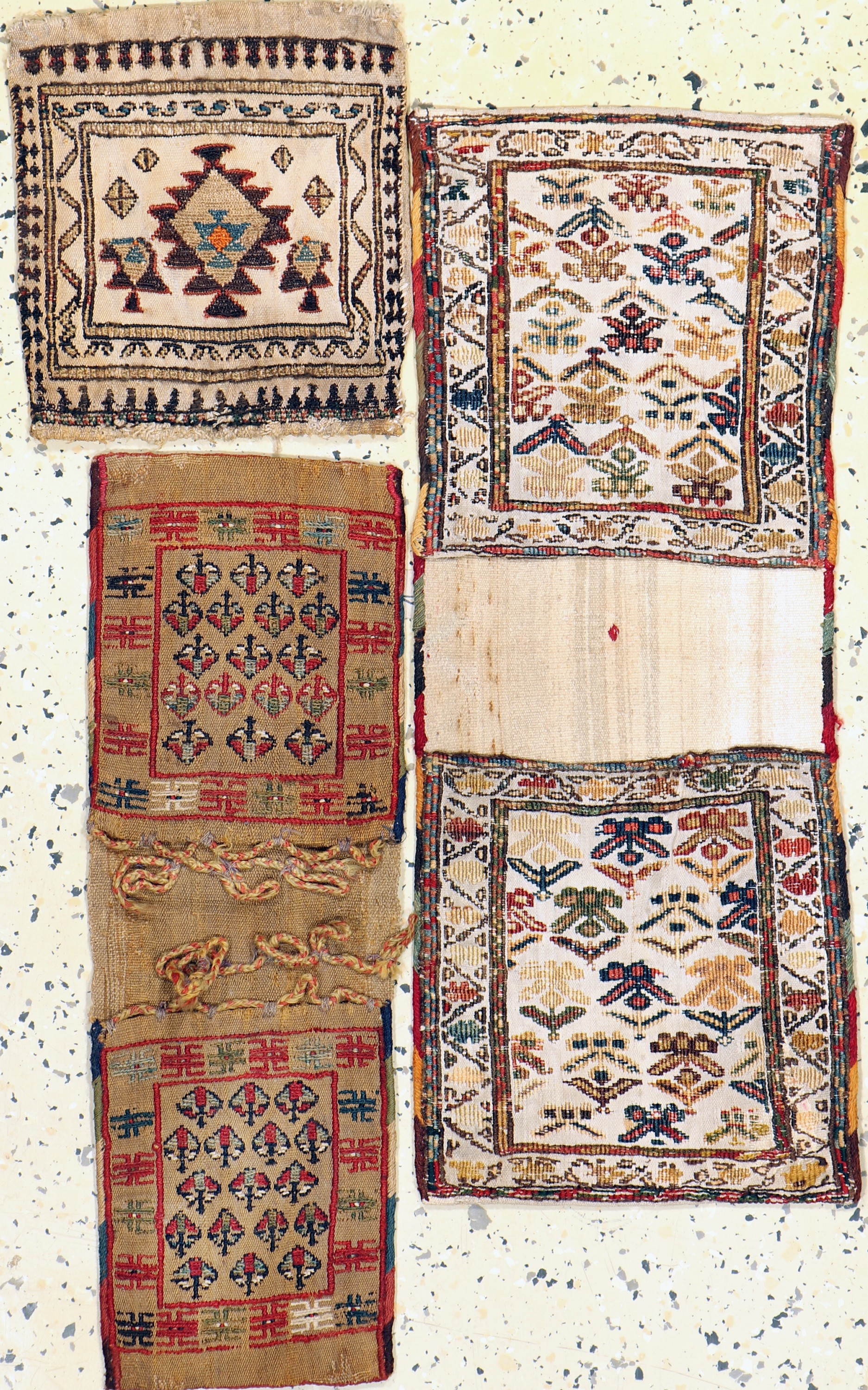 3 Lots Taschen, Schahsawan, Persien, Anfang20.Jhd, Wolle auf Wolle, ca. 65 x 26 cm, EHZ: 2-3