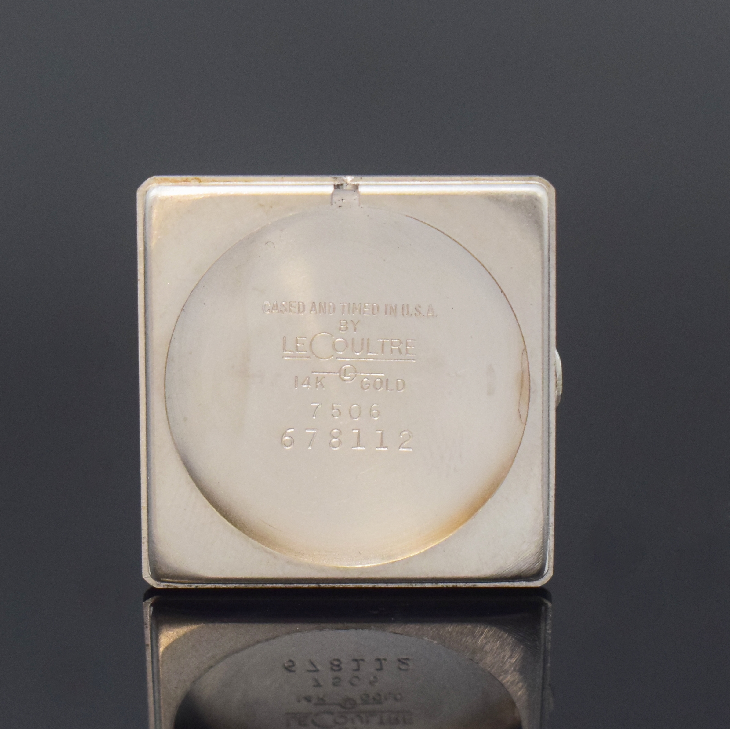 Detail e: LeCoultre Damenarmbanduhr in WG 585/000 mit Diamanten, Schweiz/USA um 1950, Handaufzug, Boden aufgedr., Lünette m. Diamanten bes., silb. Zifferbl. ...