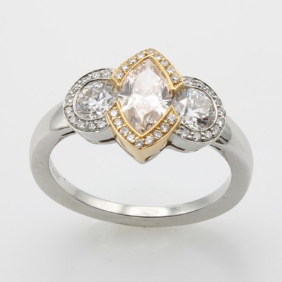 Image Ring mit Diamant und Brillanten, Platin, Diam.-Navette ca. 0.71 ct pink/vs, 2 Brill. ...