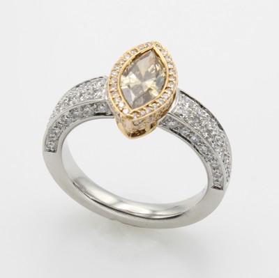 Image Ring mit Diamant und Brillanten, Platin u. RG 750/000, Diam.-Navette ca. 0.92 ct ...