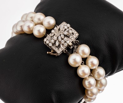 Image Cultured pearl-bracelet with 18 kt gold diamond-jewelry clasp , WG 750/000, 2 rows ...