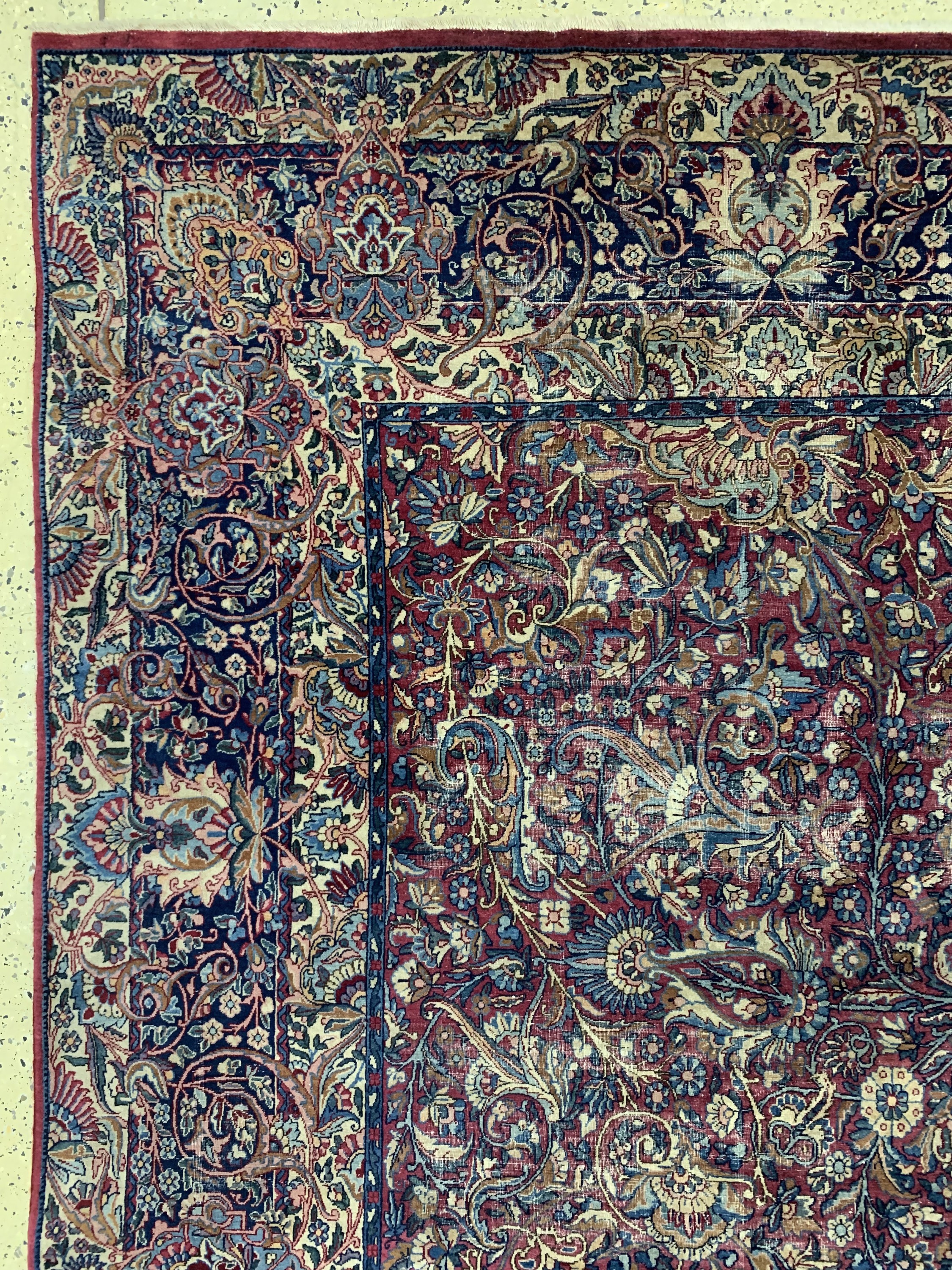 Detail c: Kerman Lawar fein, Persien, Mitte 20.Jhd, Korkwolle auf Baumwolle, ca. 448 x 298 cm, EHZ: 3