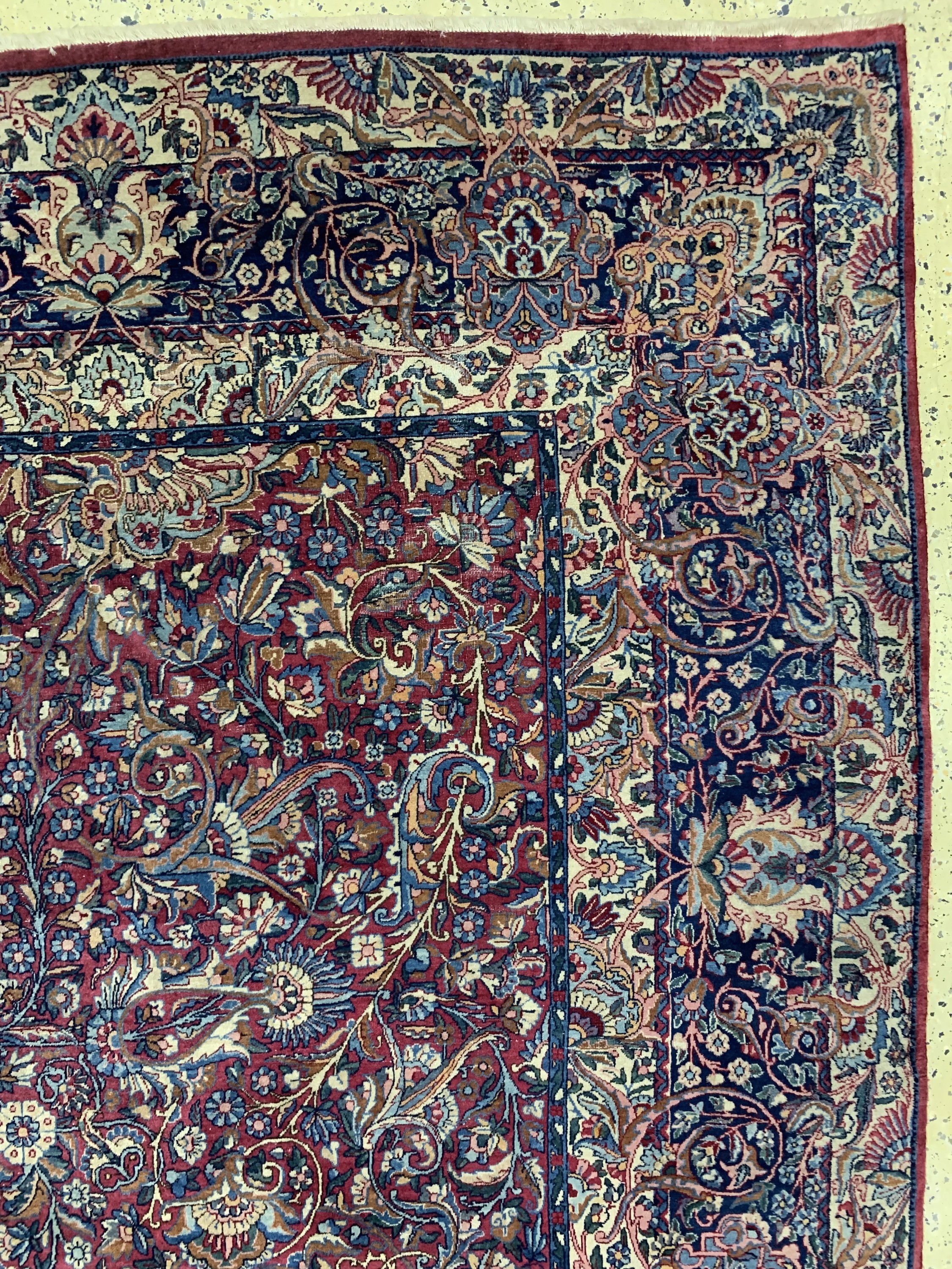 Detail d: Kerman Lawar fein, Persien, Mitte 20.Jhd, Korkwolle auf Baumwolle, ca. 448 x 298 cm, EHZ: 3