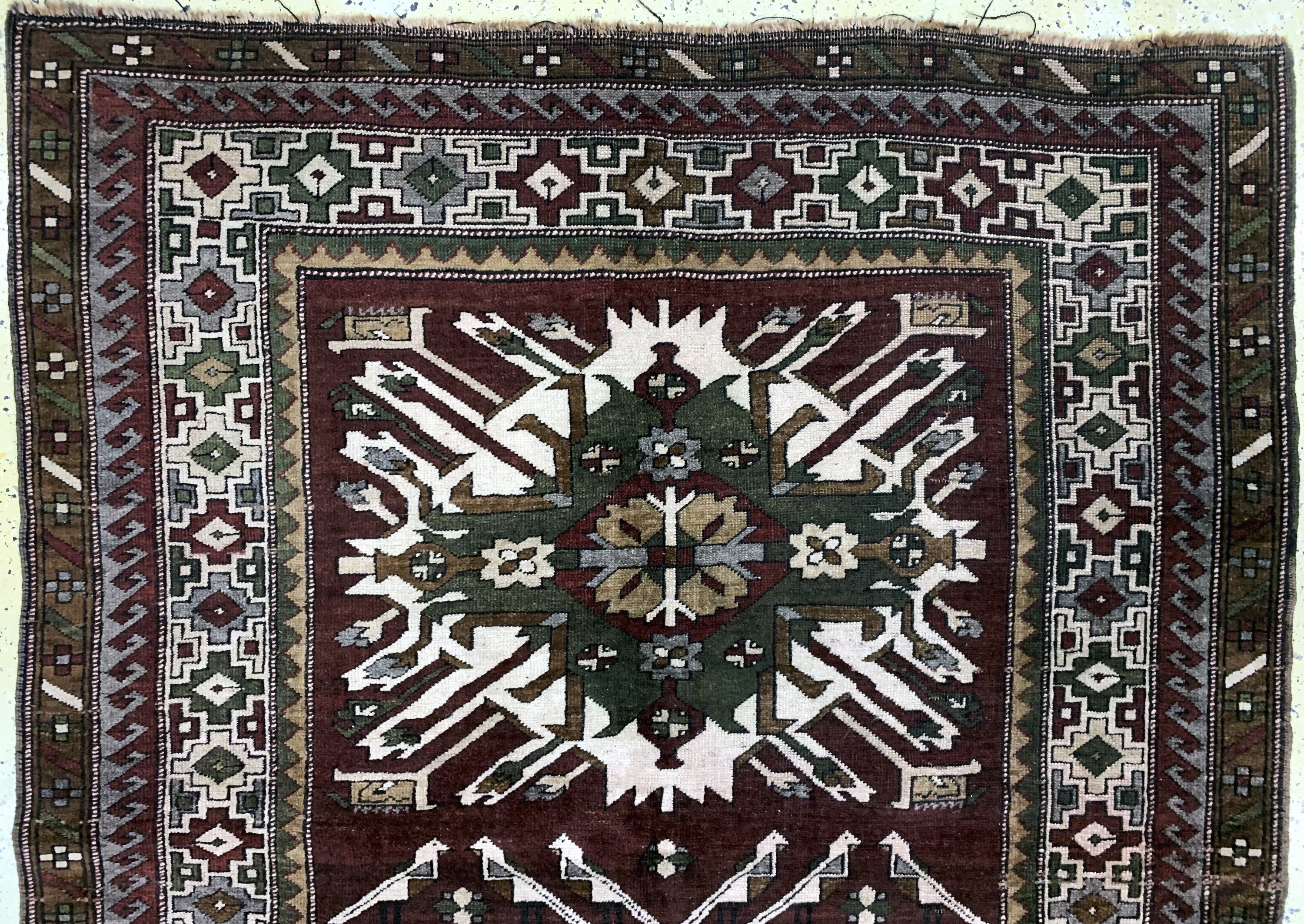 Detail a: Kars-Kazak, Türkei, Mitte 20.Jhd, Wolle aufWolle, ca. 205 x 165 cm, EHZ: 2-3