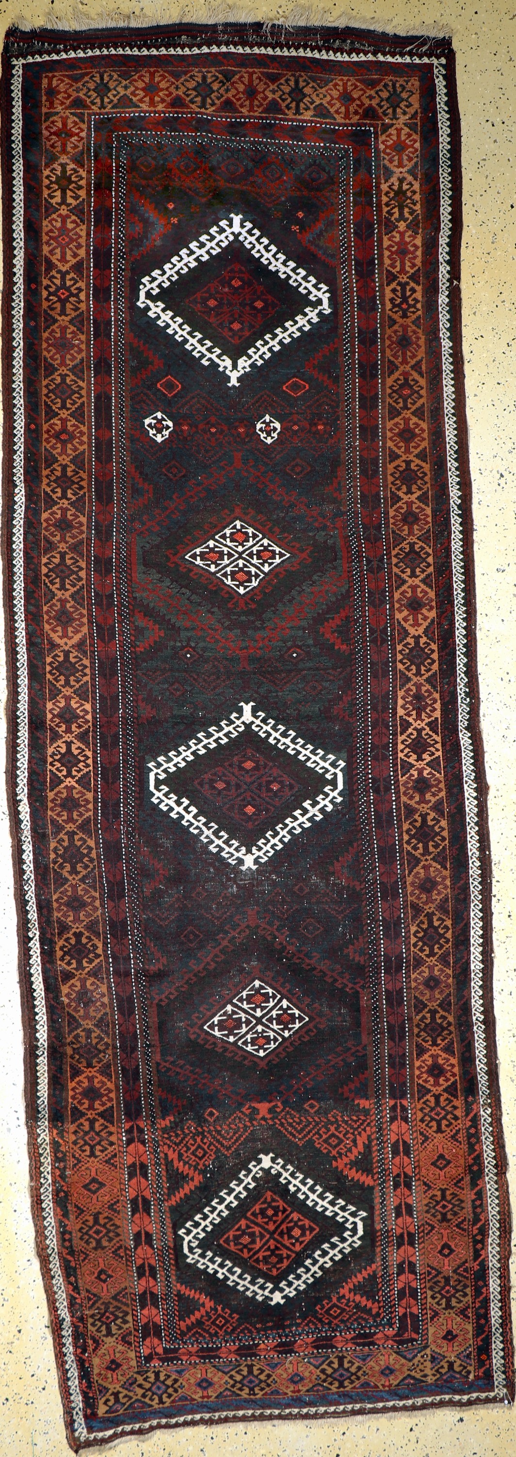 Antiker Belutsch, Persien, um 1900, Wolle auf Wolle, ca. 373 x 123 cm, EHZ: 3
