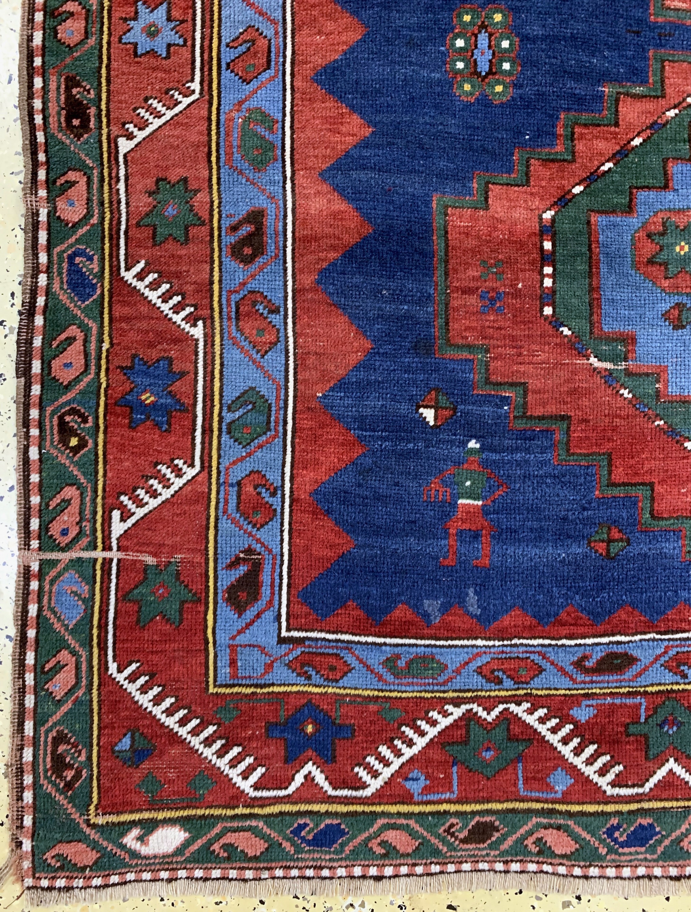 Detail b: Antiker Kazak, Kaukasus, um 1900, Wolle aufWolle, ca. 220 x 153 cm, EHZ: 3-4