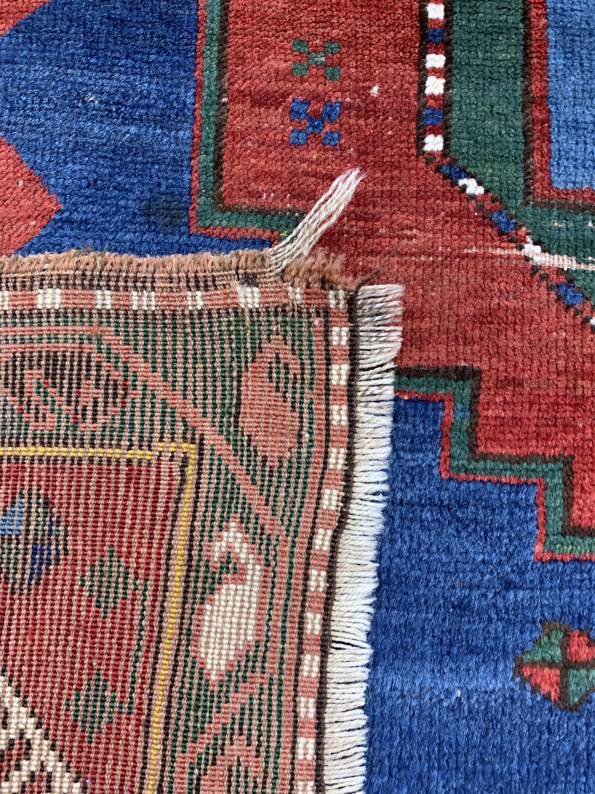 Detail f: Antiker Kazak, Kaukasus, um 1900, Wolle aufWolle, ca. 220 x 153 cm, EHZ: 3-4