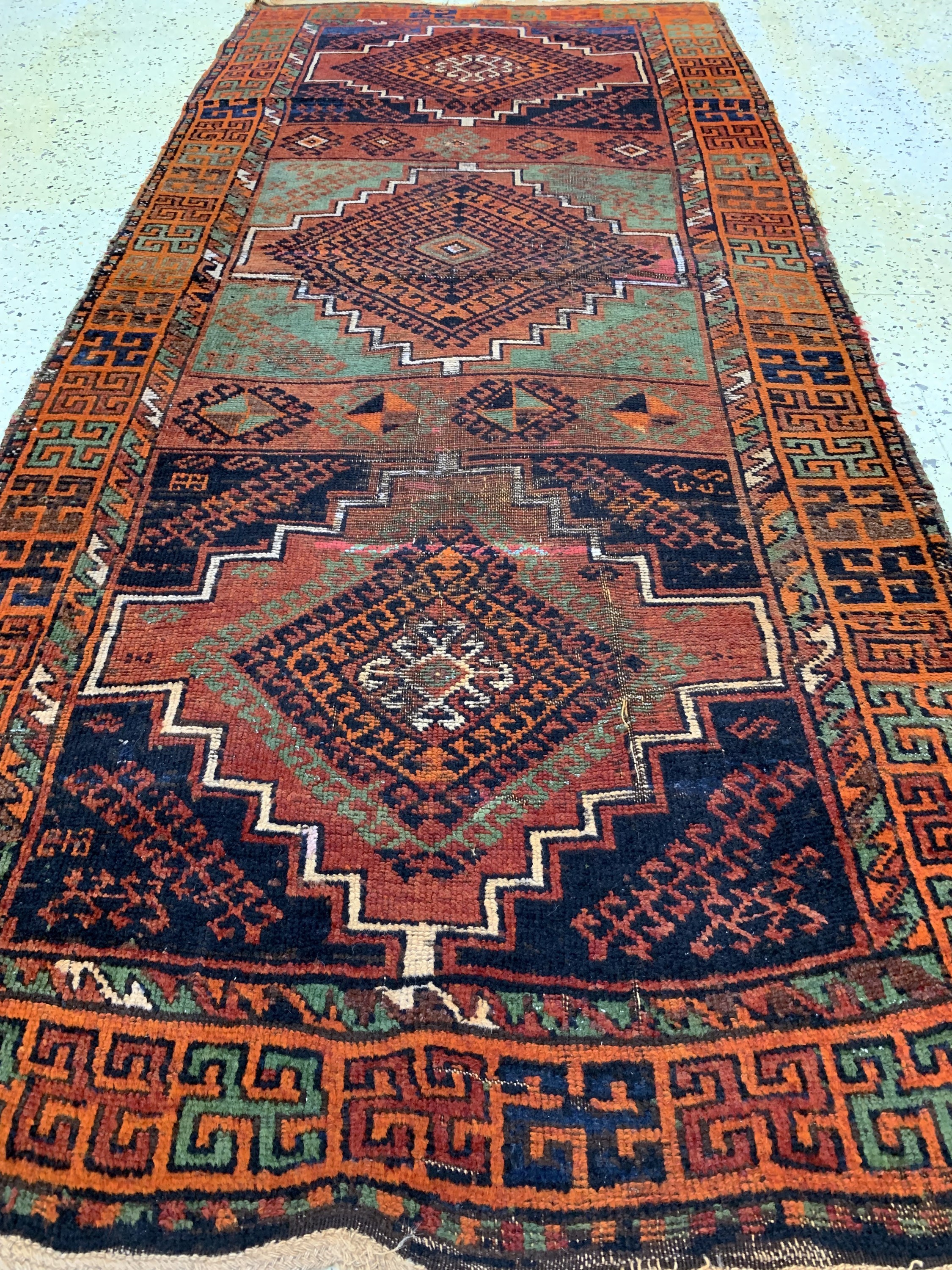 Detail d: Antiker Yürük, Türkei, 19.Jhd, Wolle auf Wolle, ca. 230 x 105 cm, EHZ: 3-4