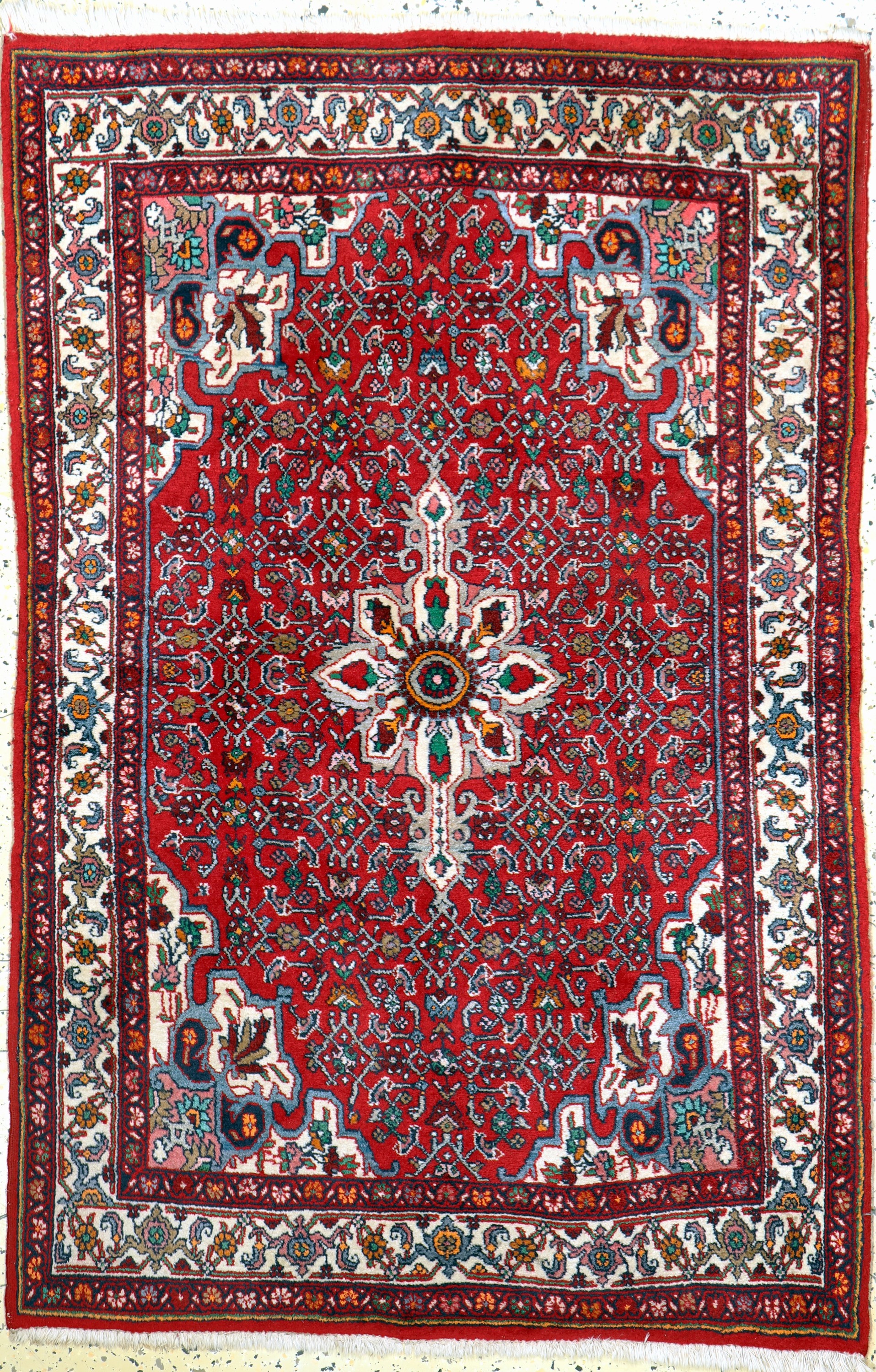 Bidjar alt, Persien, Mitte 20.Jhd, Wolle auf Baumwolle, ca. 160 x 105 cm, EHZ: 2