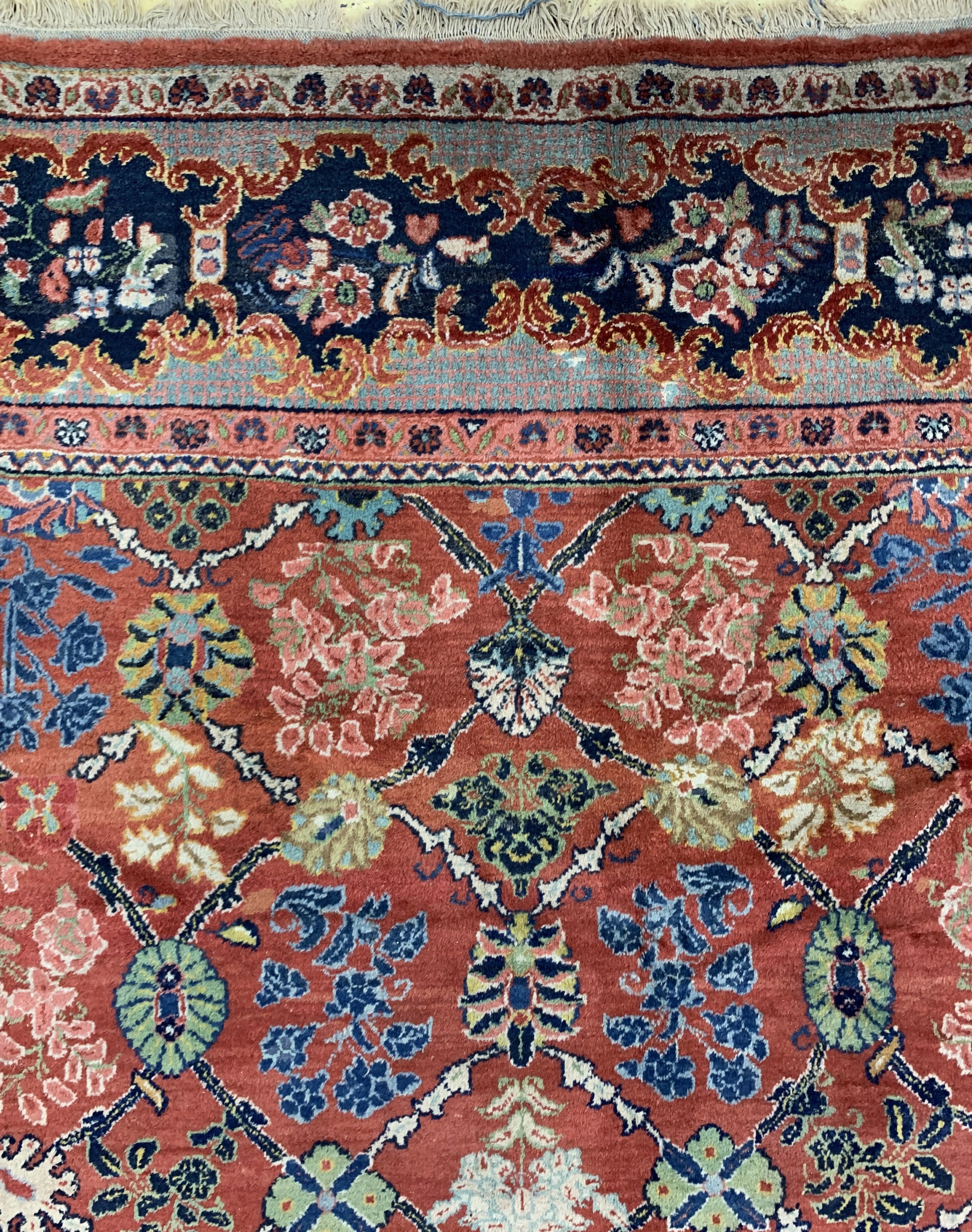 Detail e: Sarogh-Mahal, Persien, Anfang 20.Jhd, Wolleauf Baumwolle, ca. 420 x 325 cm, EHZ: 2