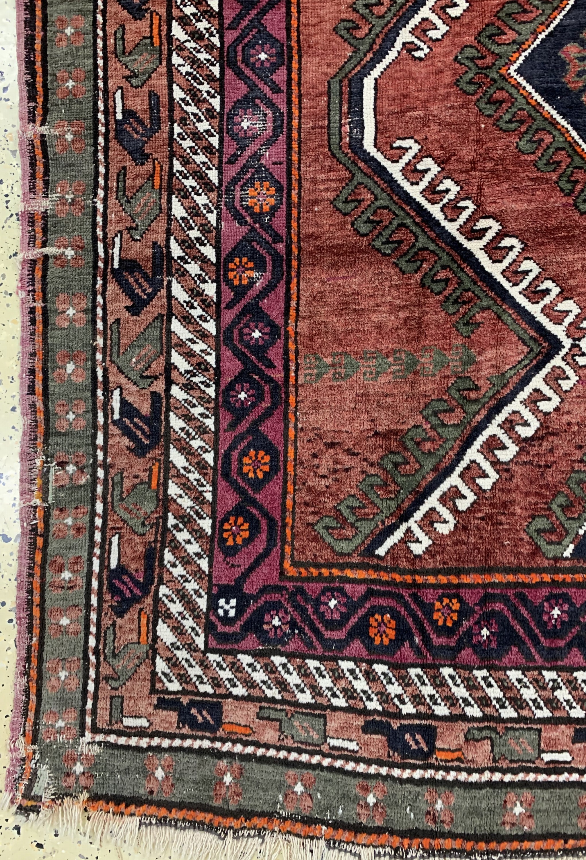 Detail b: Antiker Kazak, Kaukasus, um 1900, Wolle aufWolle, ca. 280 x 180 cm, EHZ: 4