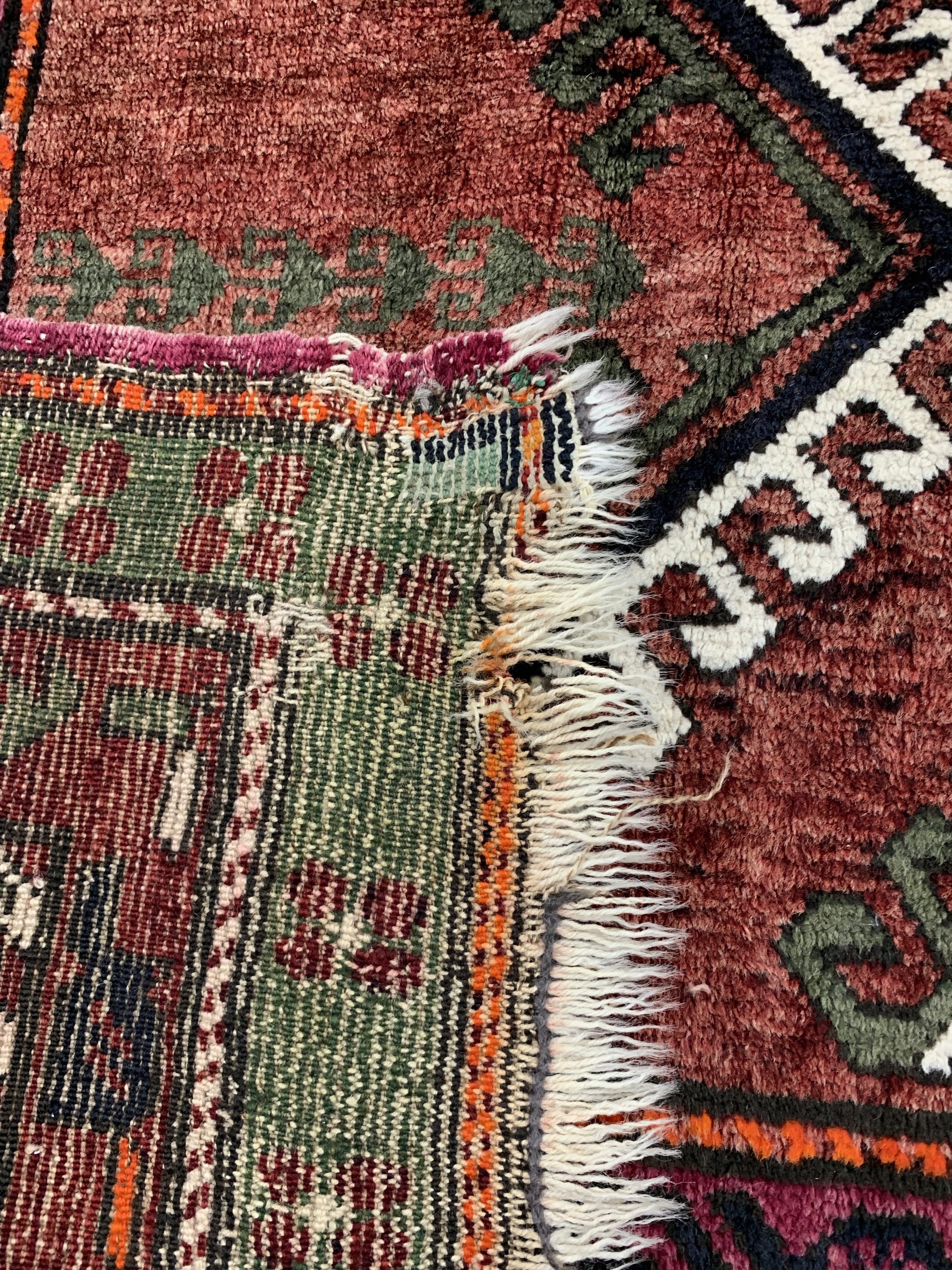 Detail g: Antiker Kazak, Kaukasus, um 1900, Wolle aufWolle, ca. 280 x 180 cm, EHZ: 4