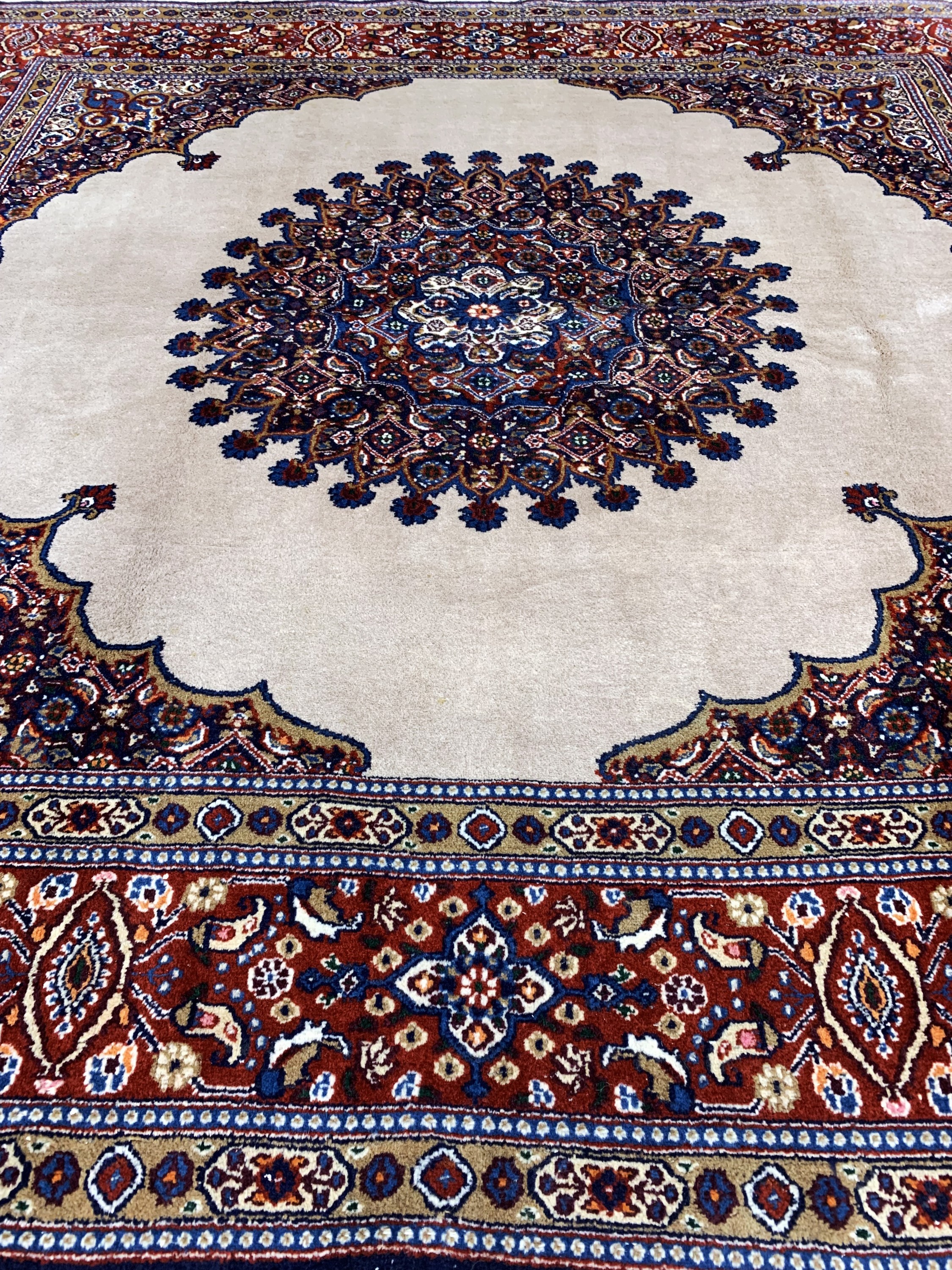 Detail e: Mud, Persien, Ende 20.Jhd, Wolle auf Baumwolle, ca. 200 x 205 cm, EHZ: 2