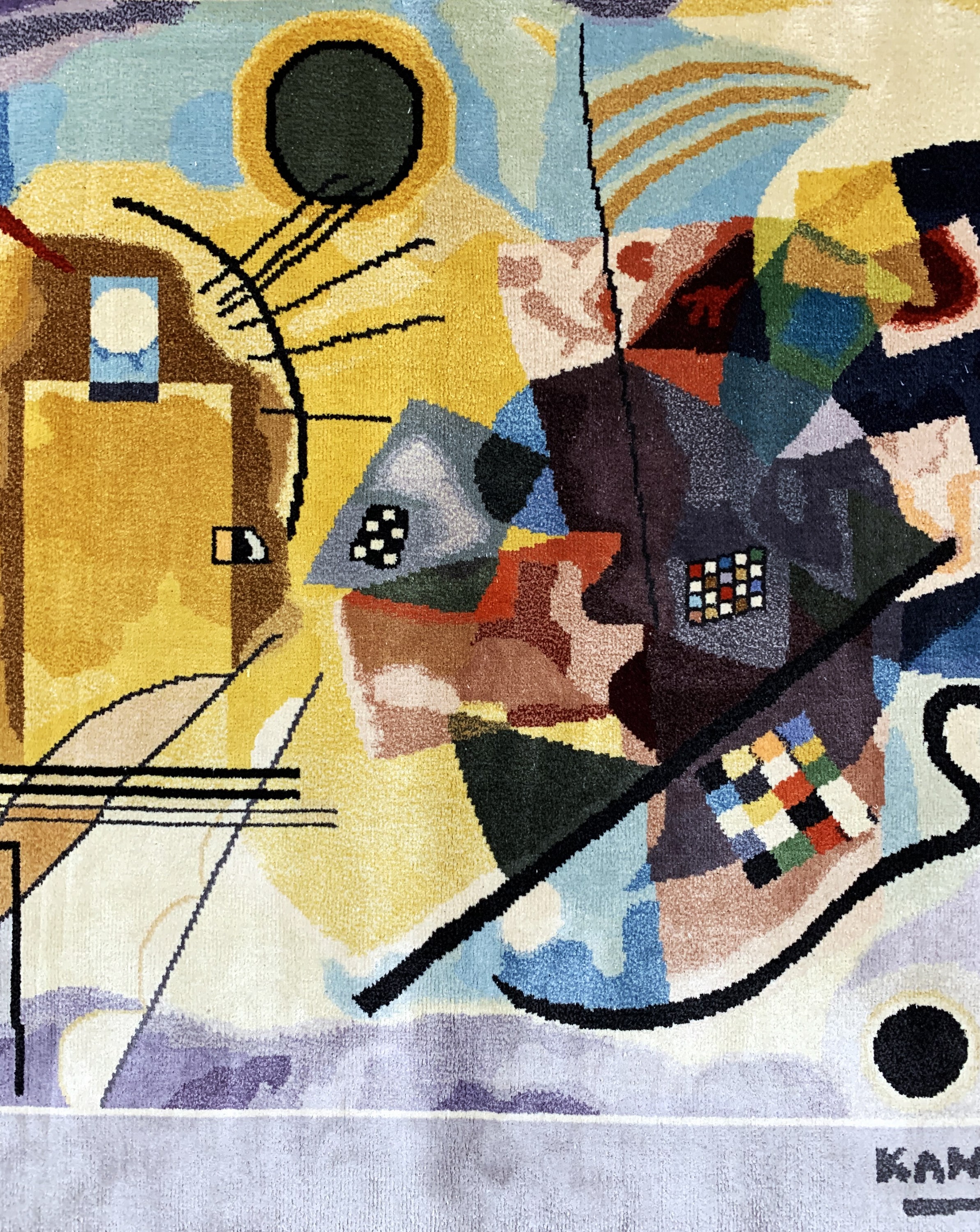Detail c: "Kandinsky-Motiv"Seide, China, Ende 20.Jhd,reine Naturseide, ca. 95 x 152 cm, EHZ: 1-2