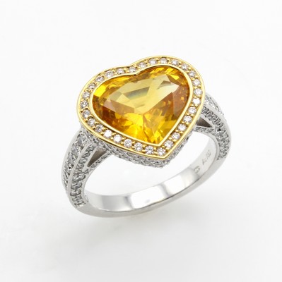 Image Ring mit Saphir und Brillanten, WG 750/000, gelber Saphir in Herzform ca. 4.32 ct, 251 ...