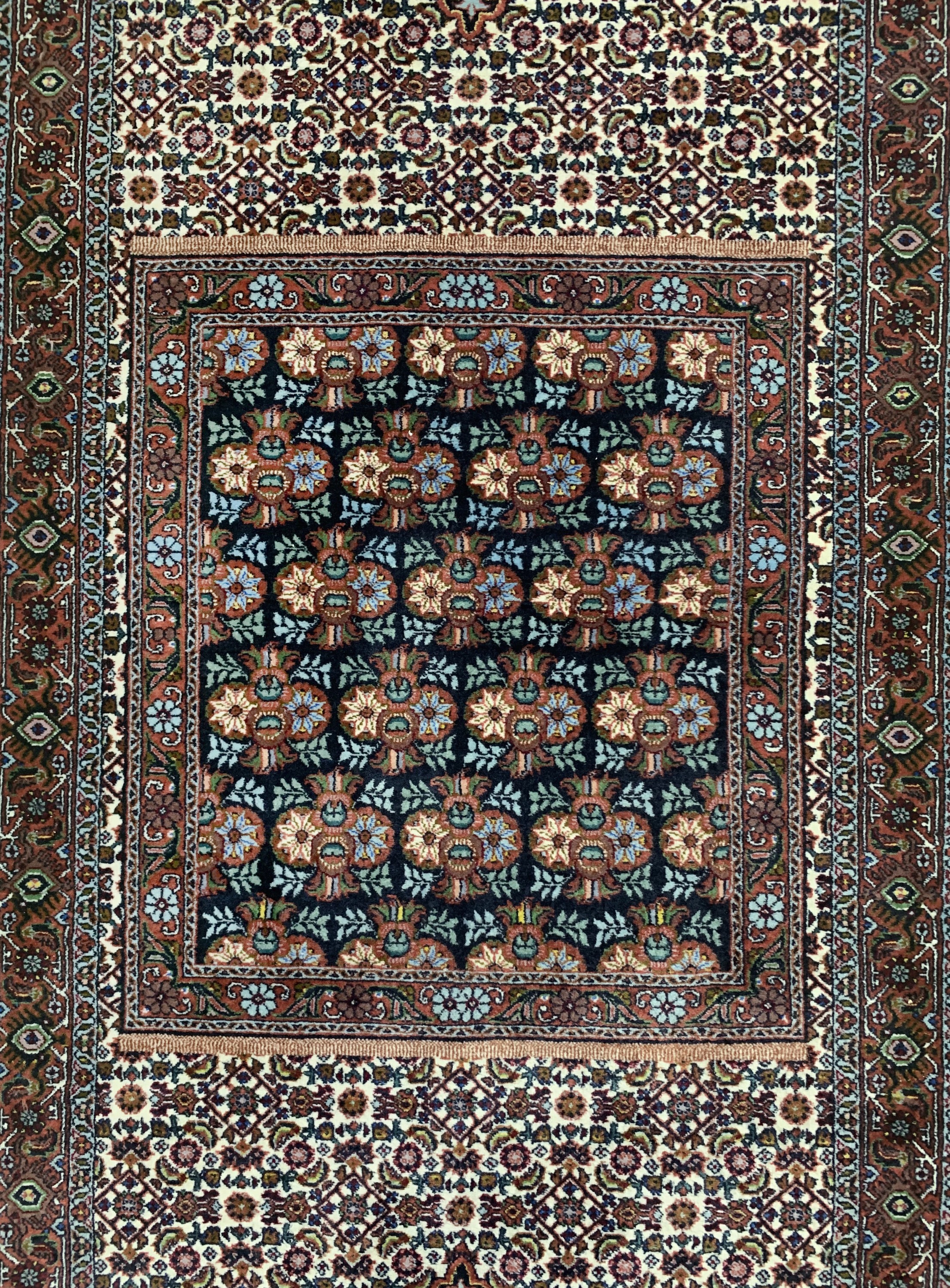Detail b: Bidjar Kork fein, Persien, Ende 20.Jhd, Korkwolle auf Baumwolle, ca. 292 x 90 cm, EHZ:1-2