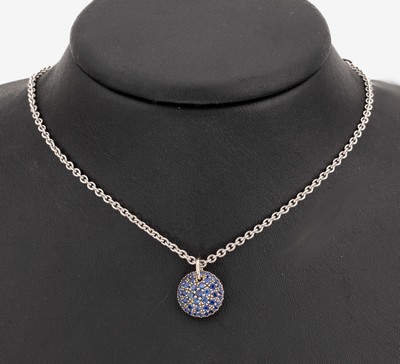 Image 18 kt gold sapphire-necklace , WG 750/000, round middle part with 42 round bevelled ...