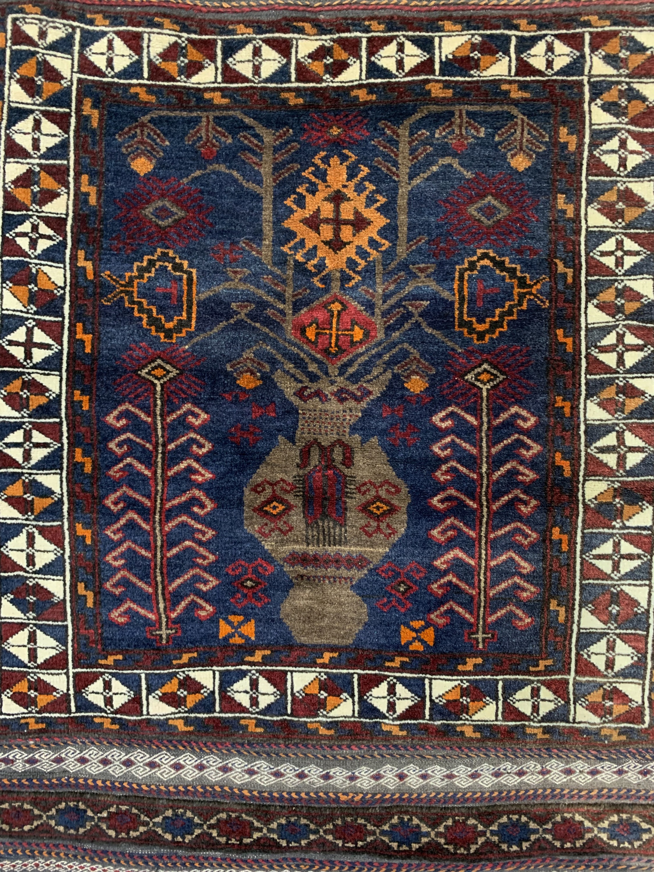 Detail c: Belutsch alt, Afghanistan, Anfang 20.Jhd, Wolle auf Wolle, ca. 152 x 84 cm, EHZ: 2