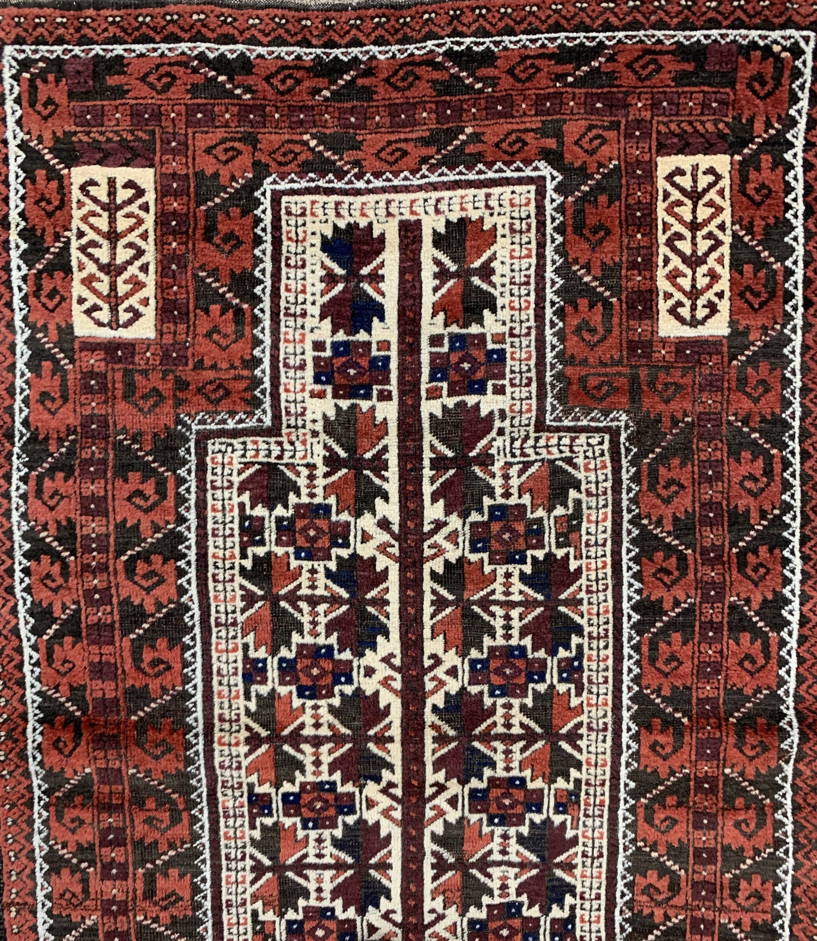 Detail a: Belutsch"Gebetsteppich", Persien, um 1900, Wolle auf Wolle, ca. 157 x 97 cm, EHZ: 3