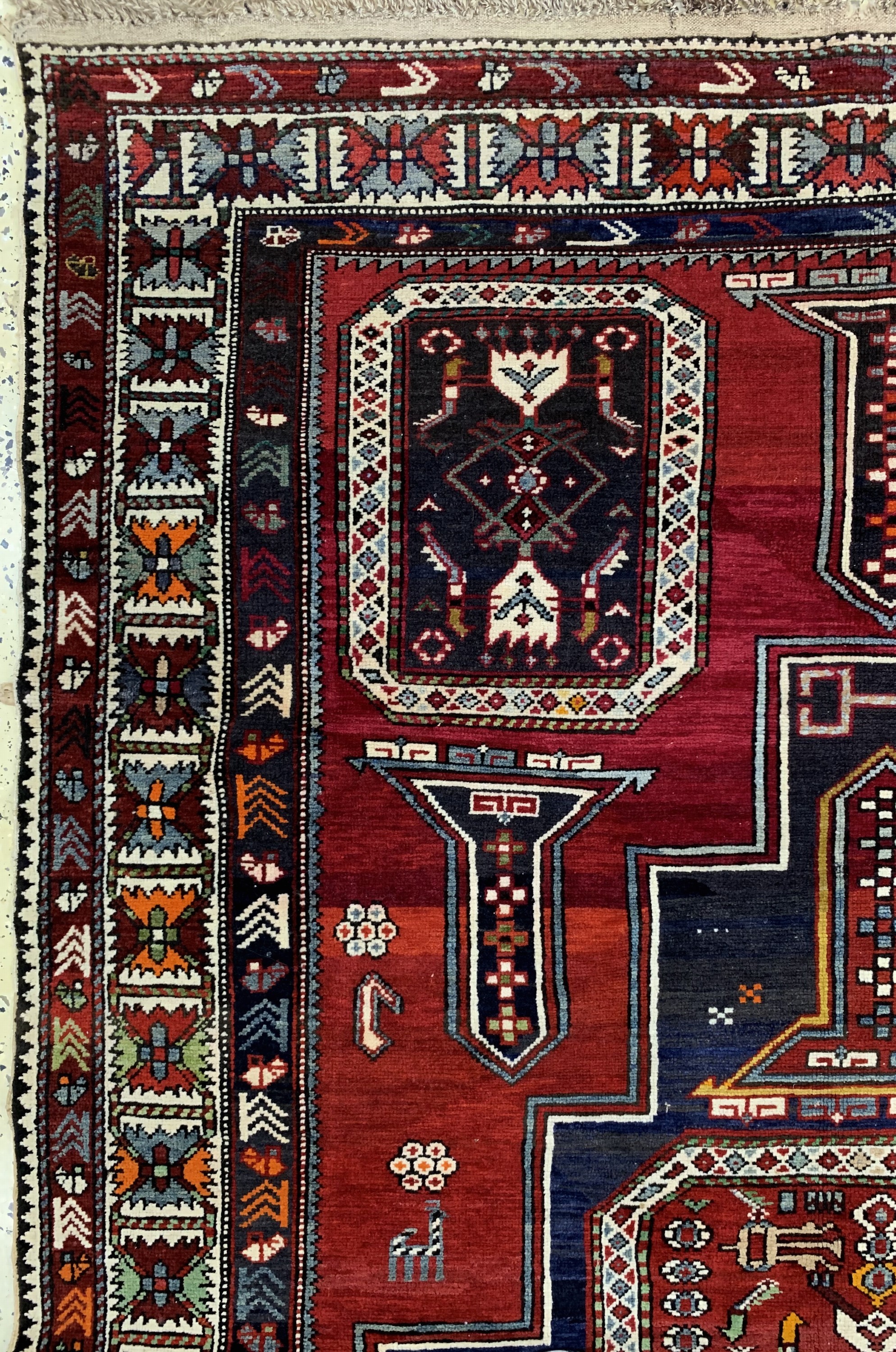 Detail d: "Tachteh"Schirwan antik, Kaukasus, um 1900, Wolle auf Wolle, ca. 251 x 154 cm, EHZ: 2-3