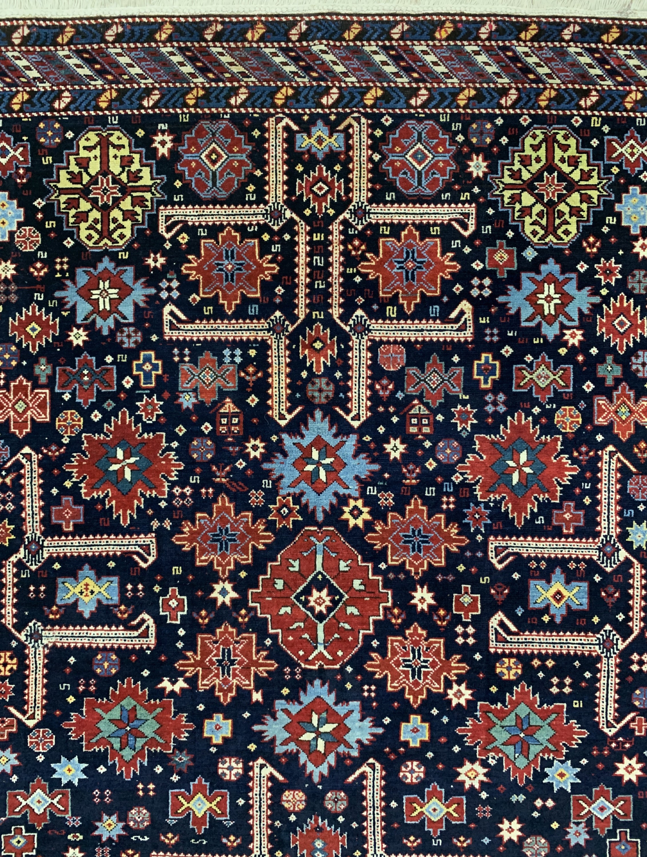 Detail c: "Blattgabel"Schirwan antik, Kaukasus, 19.Jhd, Wolle auf Wolle, ca. 165 x 129 cm, EHZ: 2