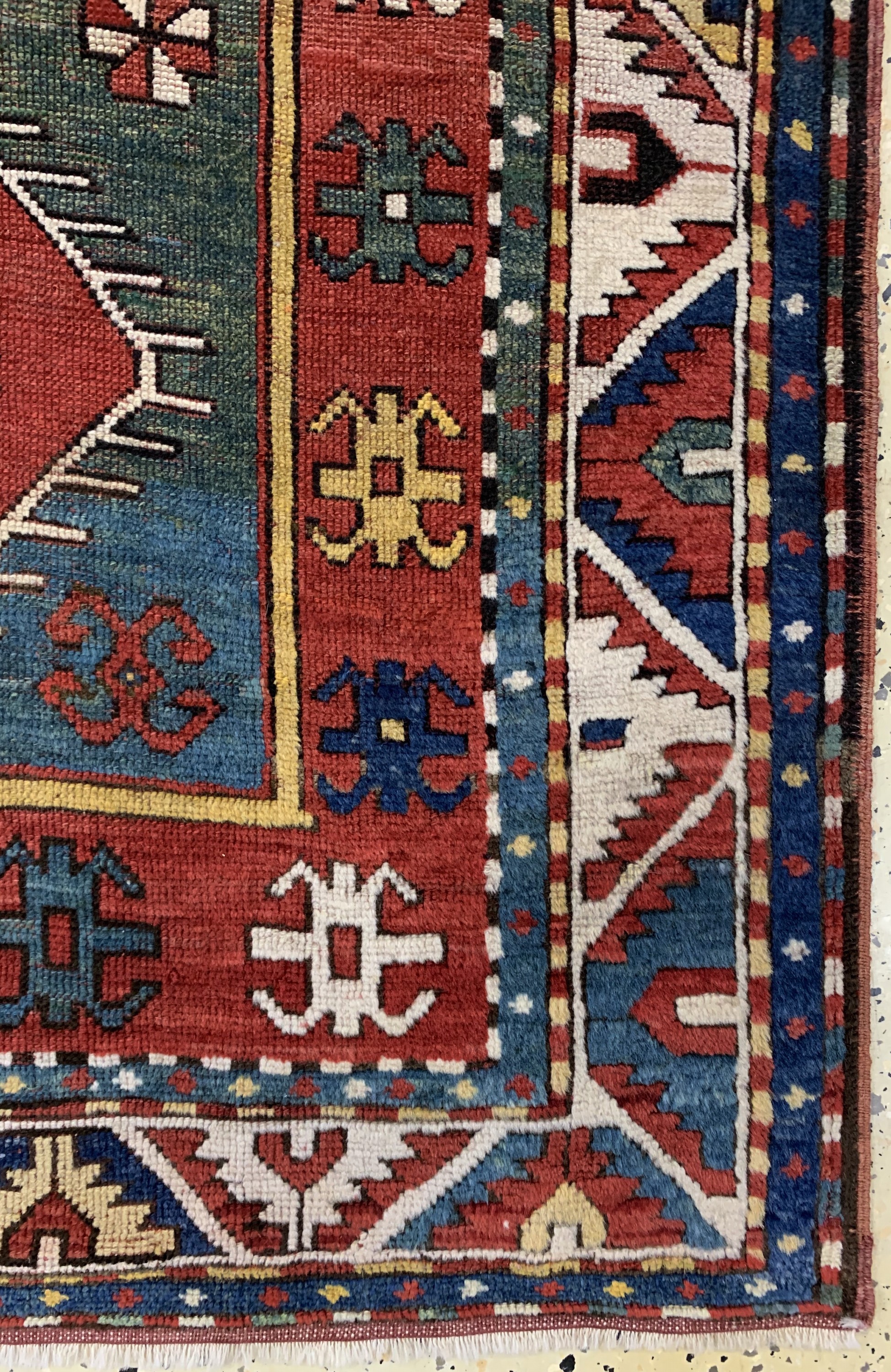 Detail a: "Fachalo"Kazak antik, Kaukasus, 19.Jhd, Wolle auf Wolle, ca. 138 x 107 cm, EHZ: 2