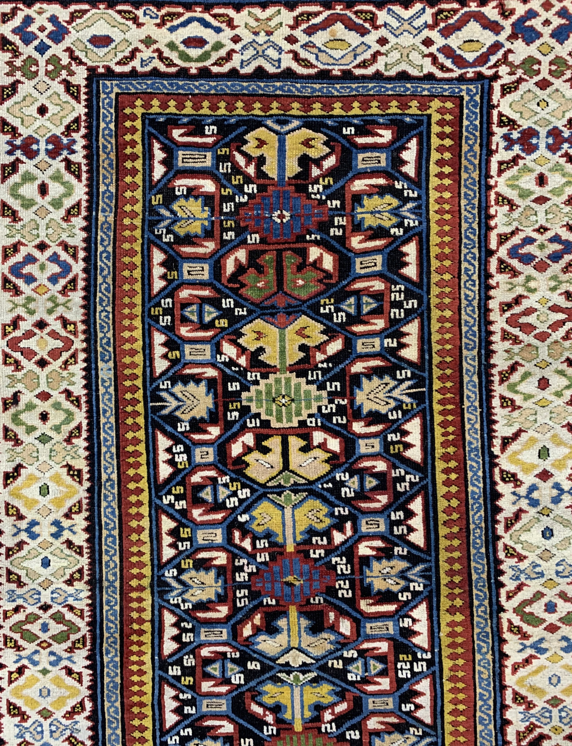 Detail b: Schirwan antik, Kaukasus, 19.Jhd, Wolle aufWolle, ca. 191 x 105 cm, EHZ: 2-3