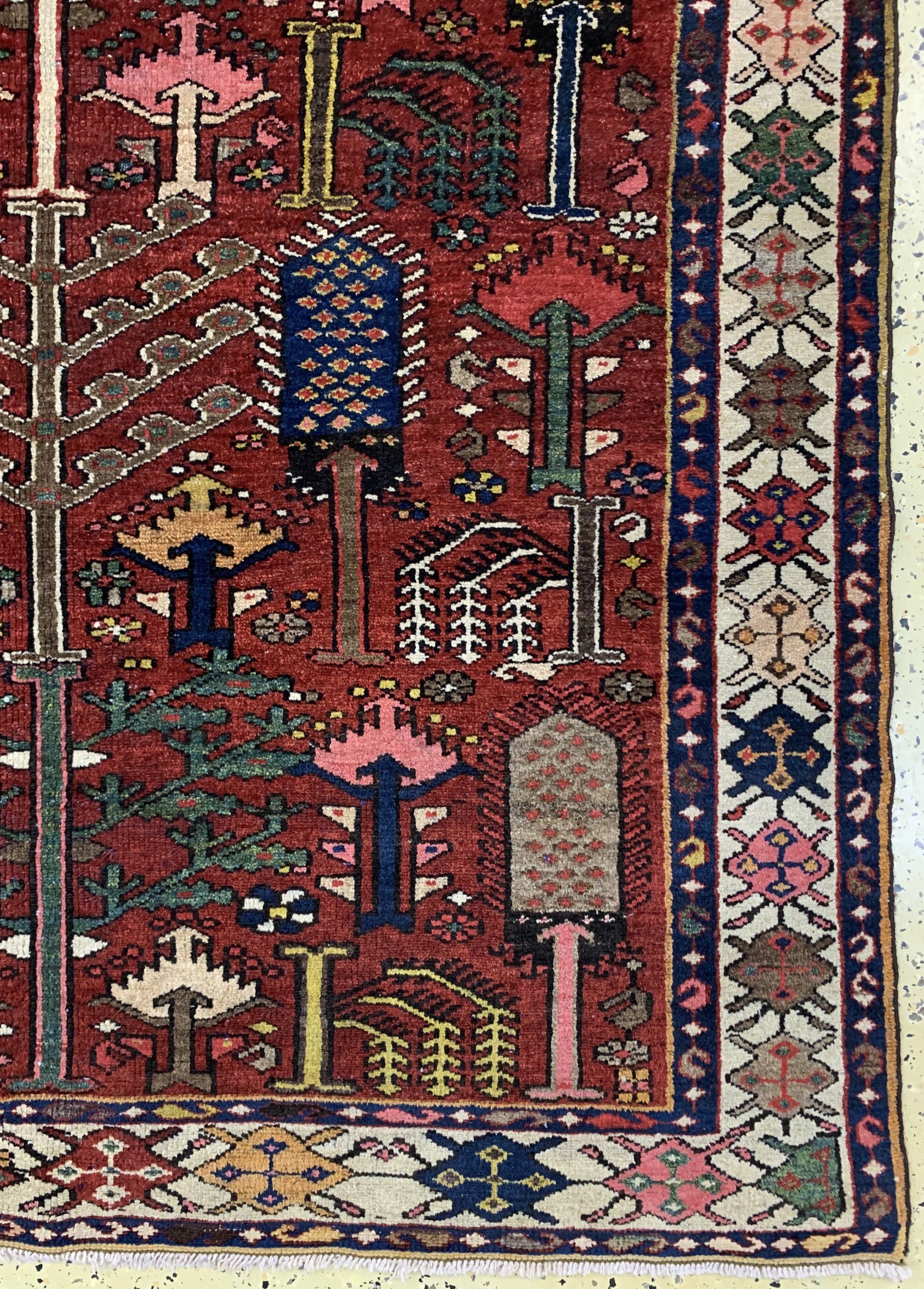Detail a: Bachtiar"Baumteppich", Persien, Anfang 20.Jhd, Wolle auf Baumwolle, ca. 212 x 138 cm,EHZ: 2