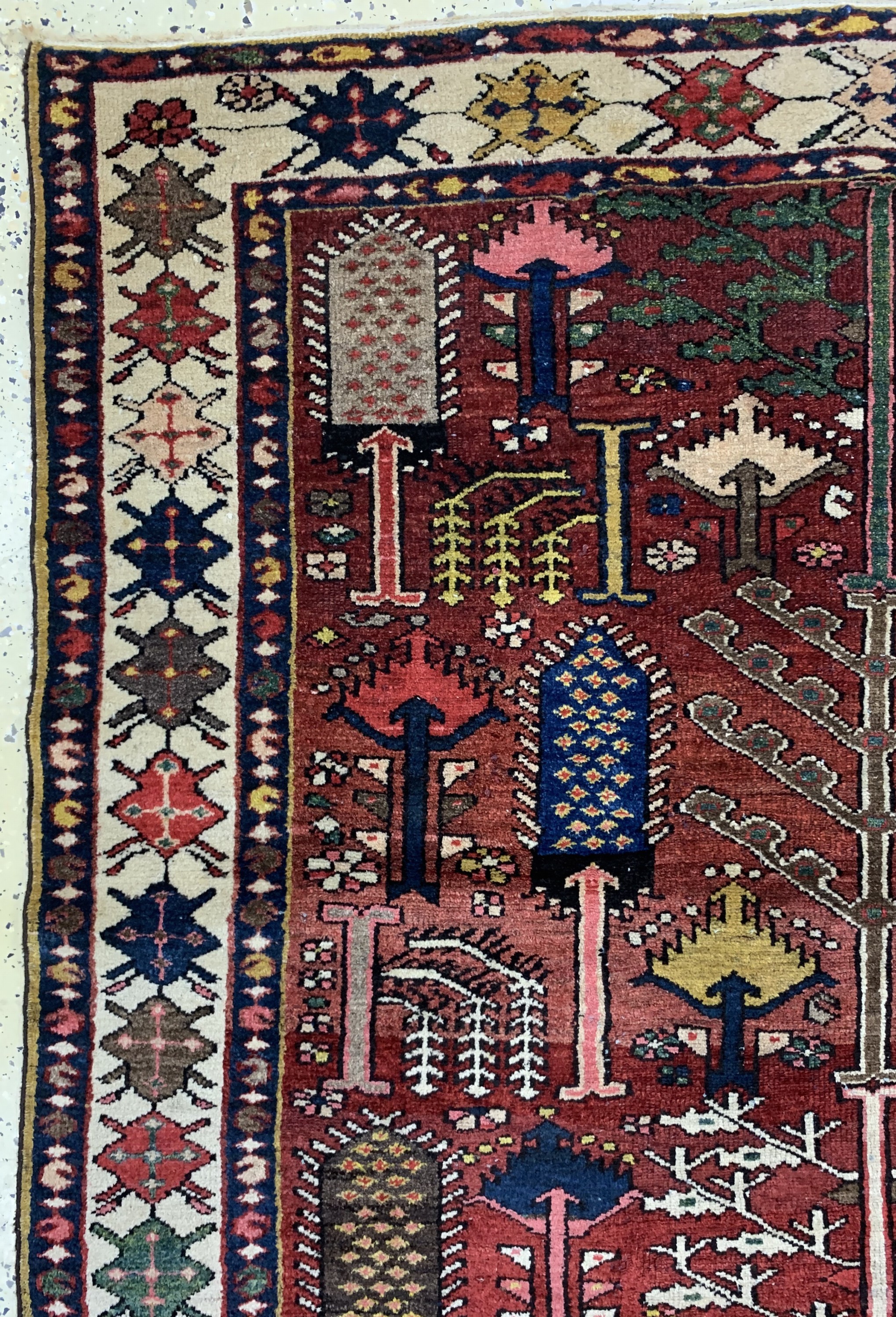 Detail c: Bachtiar"Baumteppich", Persien, Anfang 20.Jhd, Wolle auf Baumwolle, ca. 212 x 138 cm,EHZ: 2