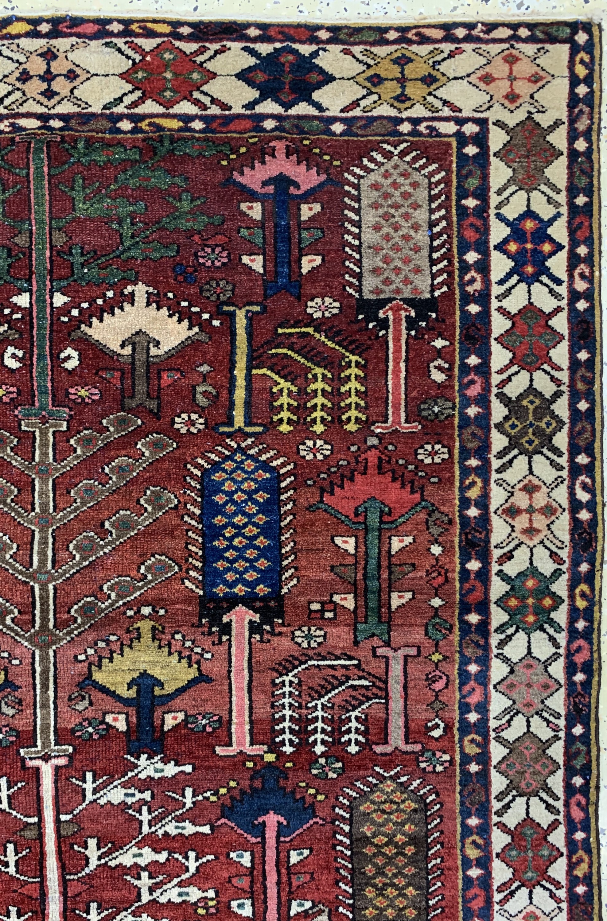 Detail d: Bachtiar"Baumteppich", Persien, Anfang 20.Jhd, Wolle auf Baumwolle, ca. 212 x 138 cm,EHZ: 2