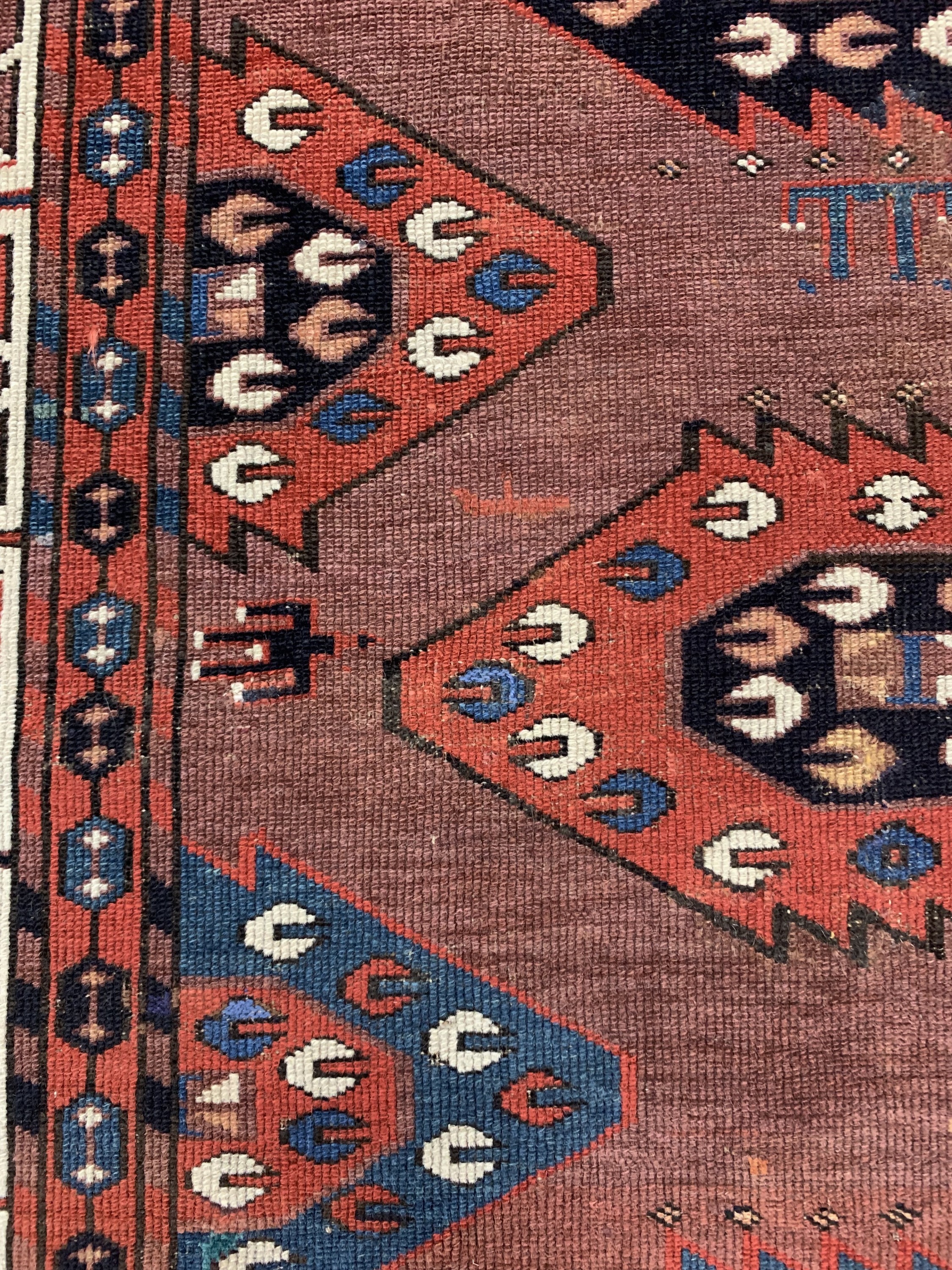Detail g: "C-Gül"Hauptteppich antik, Turkmenistan, Mitte 19.Jhd, Wolle auf Wolle, ca. 293 x 162 cm, EHZ: 2-3(Alte Restaurierungen).