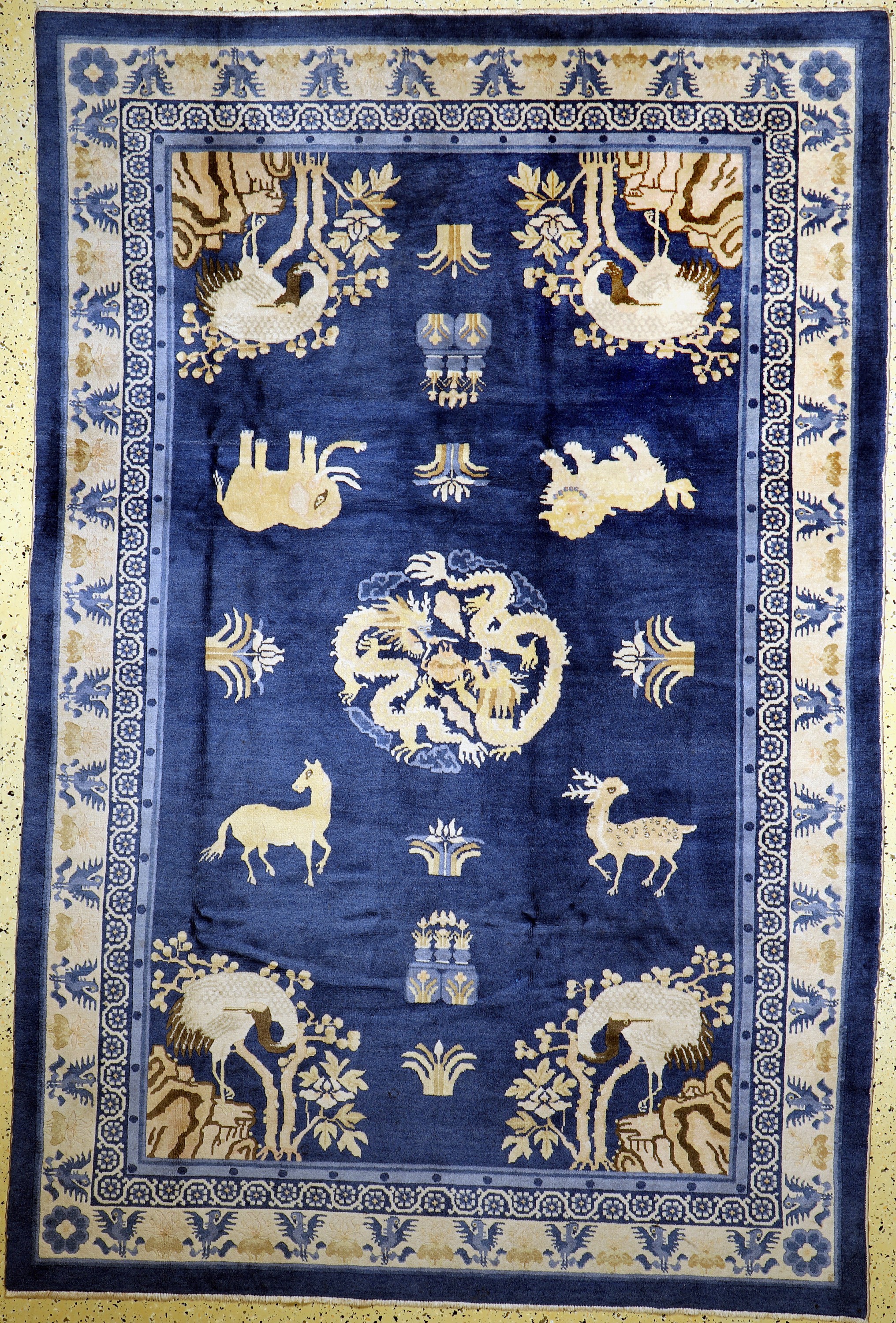 Antiker Peking, China, 19.Jhd, Wolle auf Baumwolle, ca. 265 x 177 cm, EHZ: 2