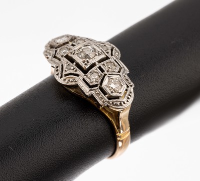 Image 18 kt gold Art Deco diamond-ring , 1920s, YG/WG 750/000, ring head obverse WG, pierced, ...