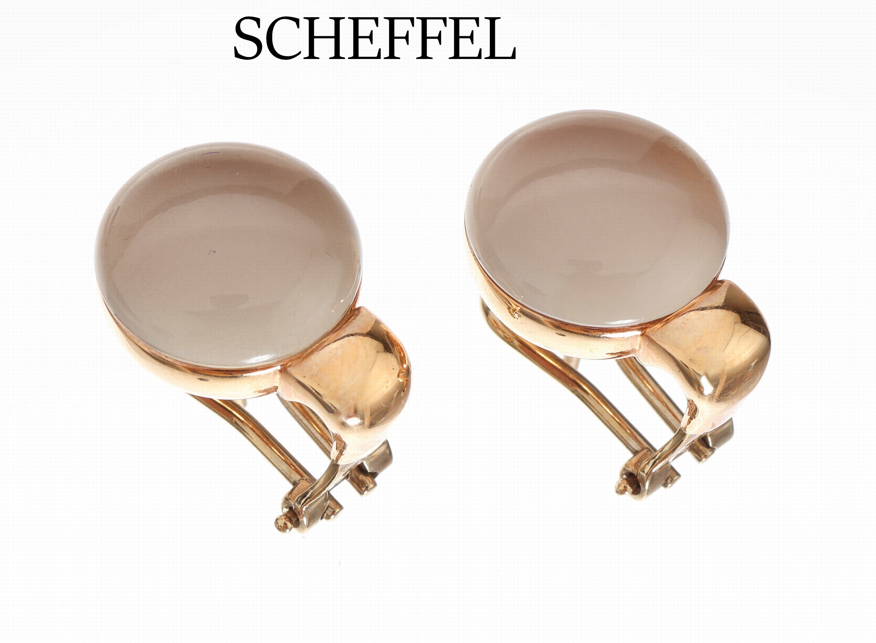 18 kt Gold SCHEFFEL Rauchquarz-Ohrstecker, GG 750/000, 2 runde Rauchquarz-Cabochons zus. ca. 18.97 ct, Clipbrisuren, ca. 15.3 g