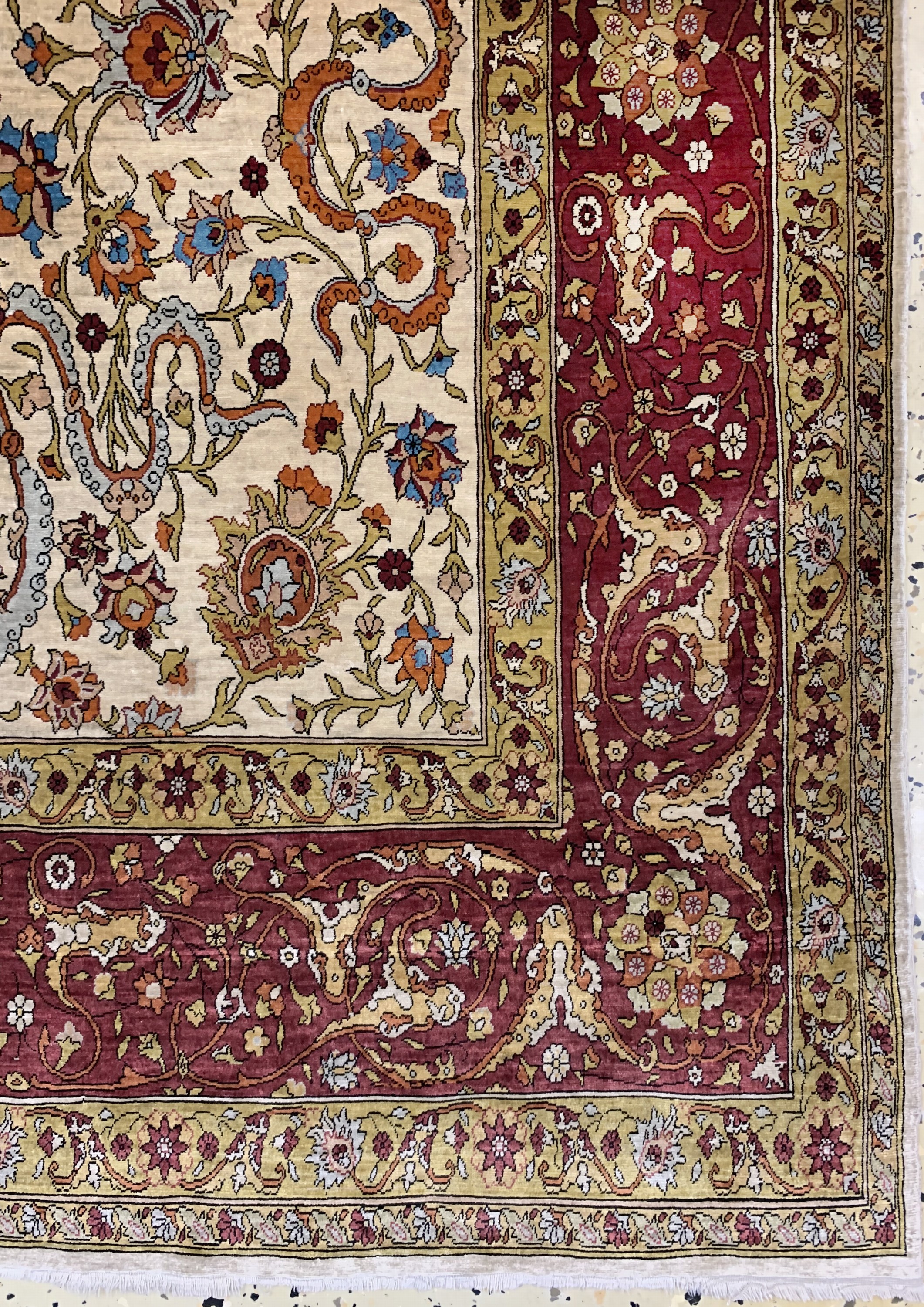 Detail a: Hereke Seide fein Türkei, signiert"Mustafa Akif", Anfang 20.Jhd, reine Naturseide, ca. 150 x 97 cm, ca. 1,4 Mio. Kn/qm, EHZ: 4 (mehrere ...