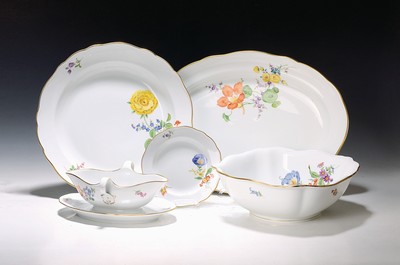 Image Extensive dinner service, Meissen, 20th century, 2nd choice, 28 parts, 6 menu plates, 6 ...