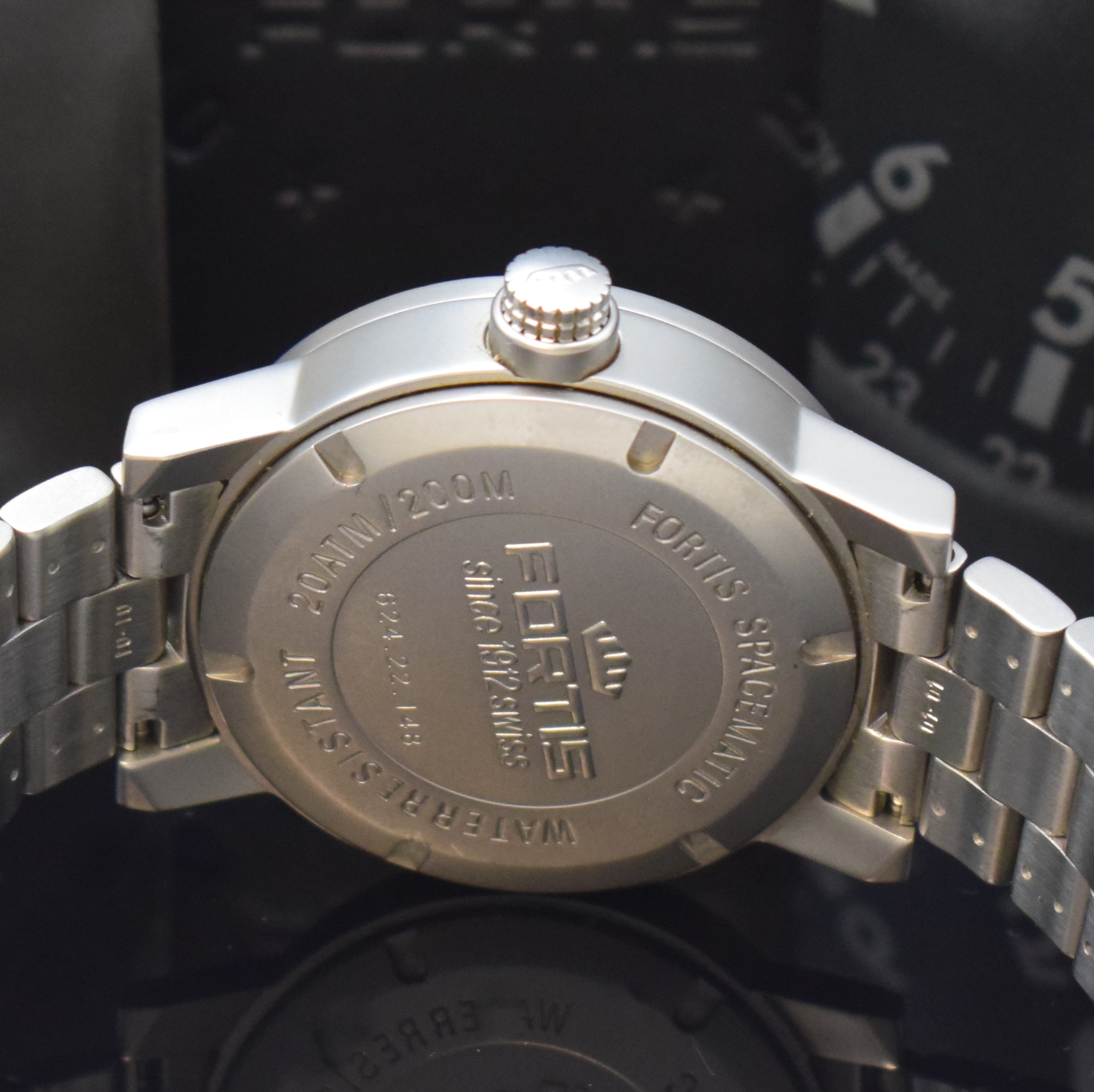 Detail d: FORTIS GMT Spacematic Herrenarmbanduhr in Stahl Referenz 624.22.148, Schweiz verk. lt. beil. Pap. 03/2003, Automatik, matt. Geh. inkl. orig. ...