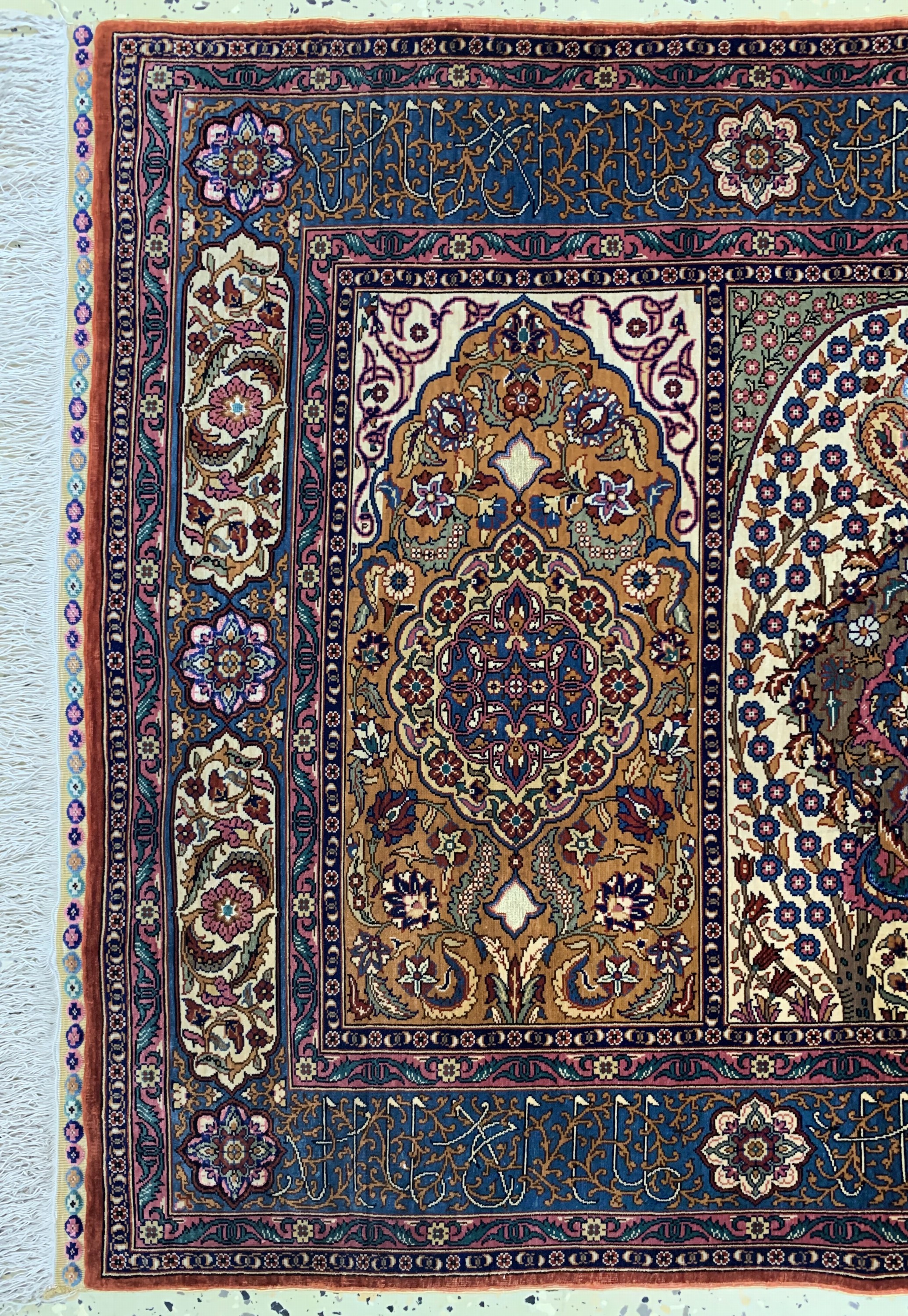 Detail c: Hereke Seide fein Türkei, signiert(Derin), Ende 20.Jhd, reine Naturseide(Metallbroschiert), ca. 145 x 70 cm, ca. 1,0 Mio. Kn/qm, EHZ: 1