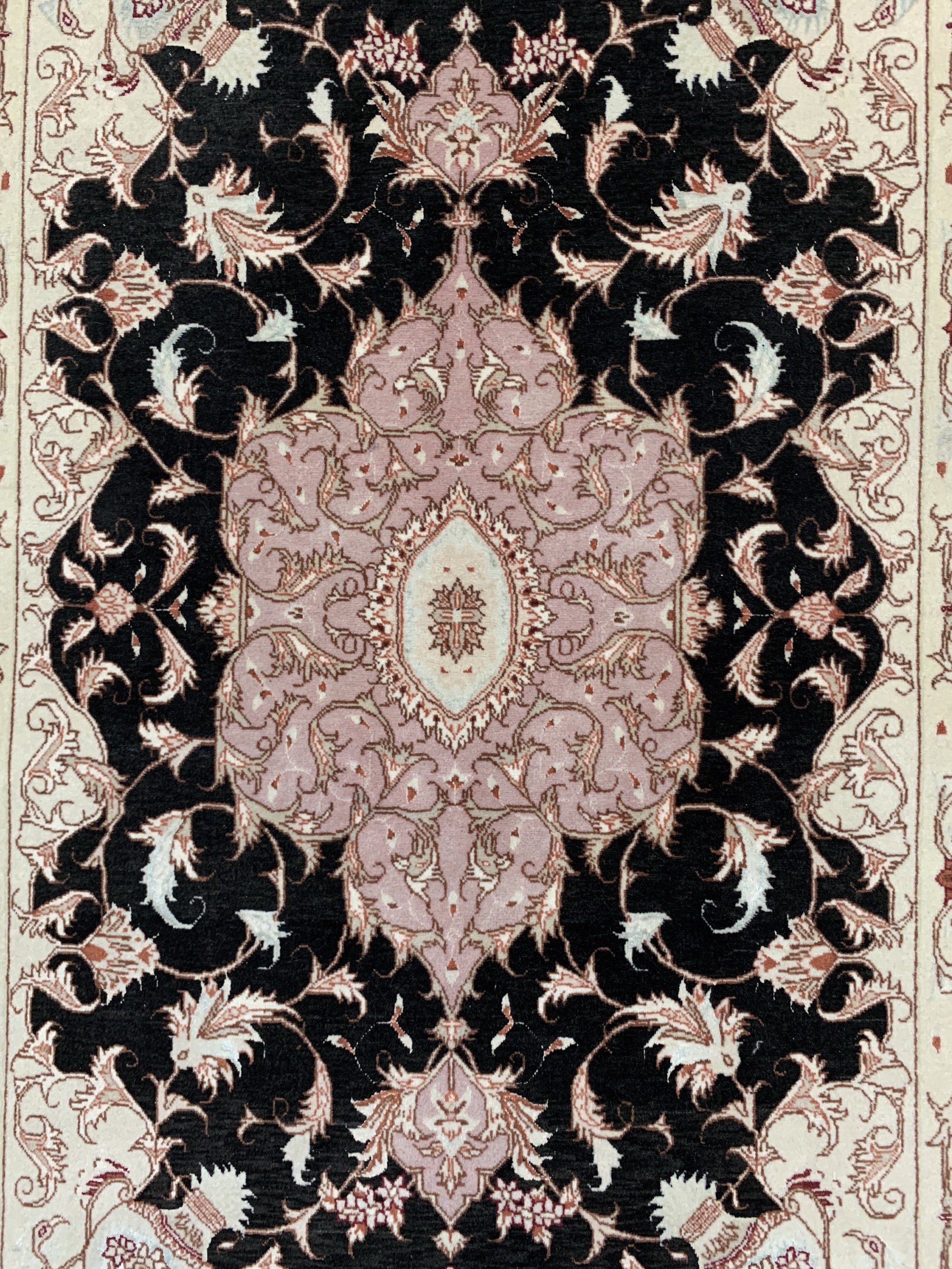 Detail b: Täbriz fein(50 Raj), Persien, Ende 20 Jhd, Korkwolle mit Seide, ca. 155 x 101 cm, ca. 500.000 Kn/qm, EHZ: 2