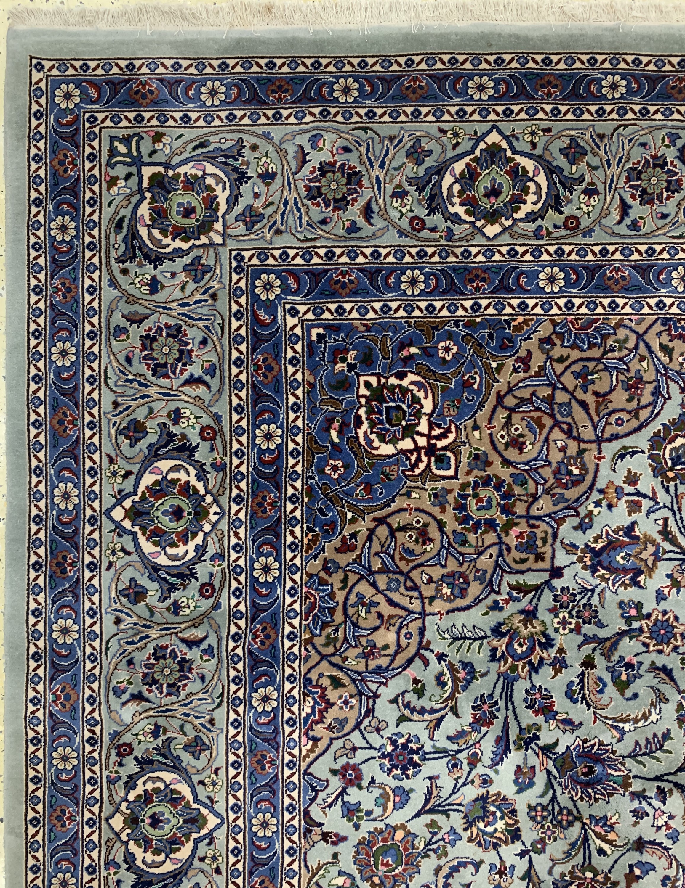Detail d: Kashmar, Persien, ca. 50 Jahre, Wolle auf Baumwolle, ca. 343 x 252 cm, EHZ: 2