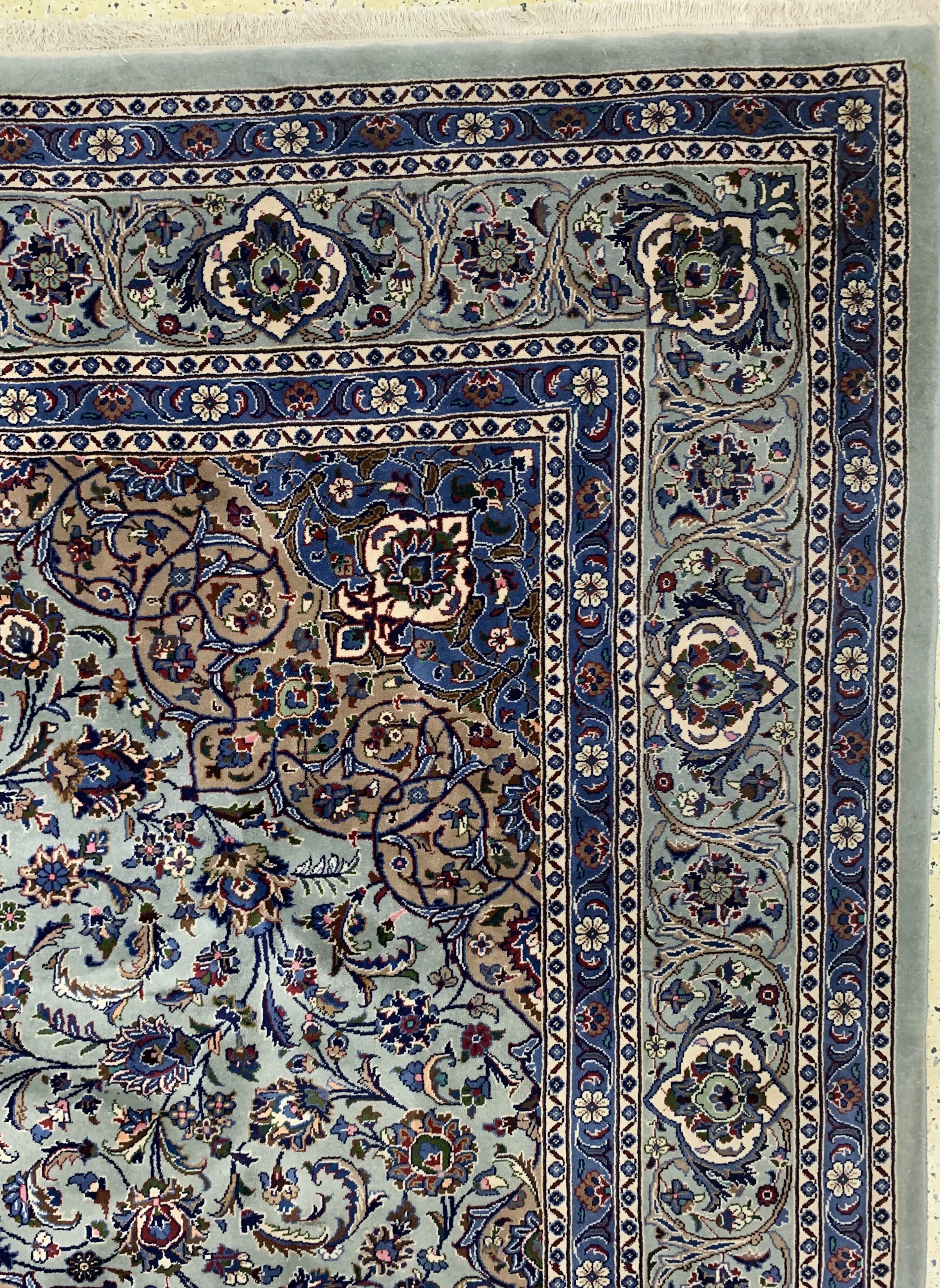Detail e: Kashmar, Persien, ca. 50 Jahre, Wolle auf Baumwolle, ca. 343 x 252 cm, EHZ: 2