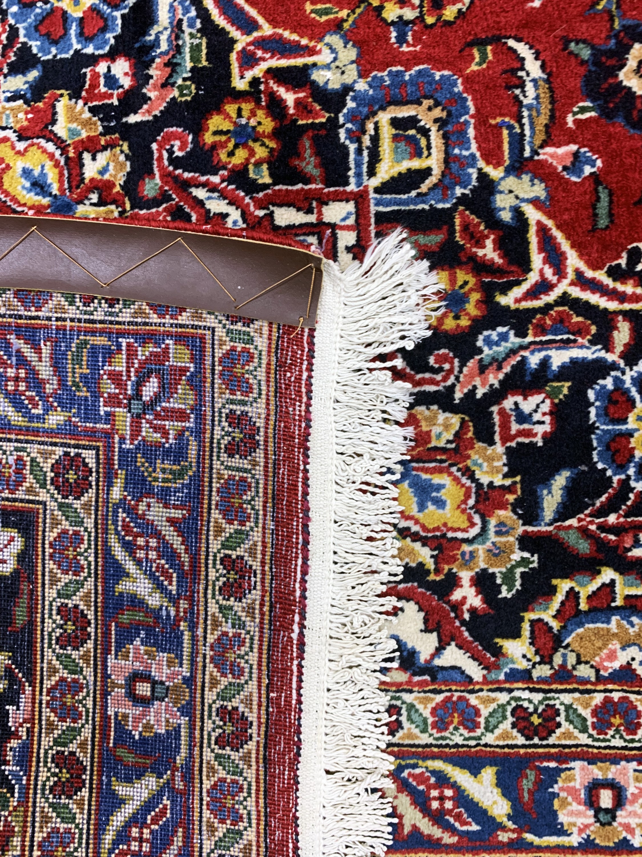 Detail h: Keschan sign., Persien, ca. 50 Jahre, Wolleauf Baumwolle, ca. 420 x 305 cm, EHZ: 2-3