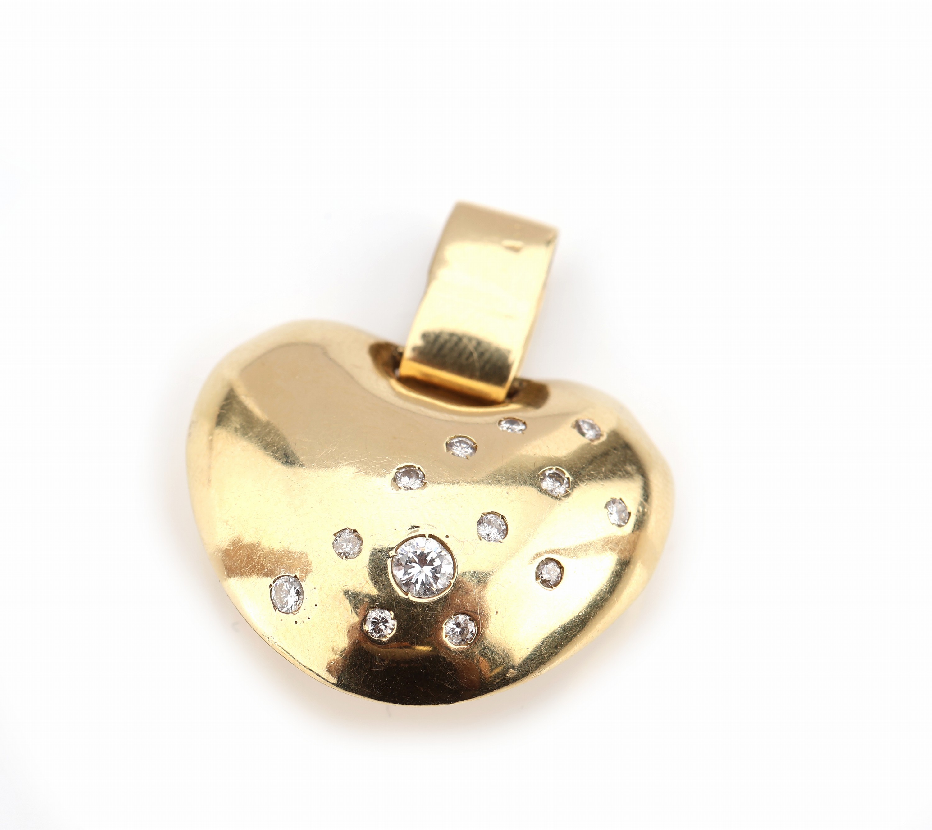 Detail a: 18 kt Gold Herz-Brillant Anhänger, GG 750/000, 13 Brillanten zus. ca. 0.15 ct Weiss/si, total ca. 7.2 g, ca. 2.5 x 3 cm