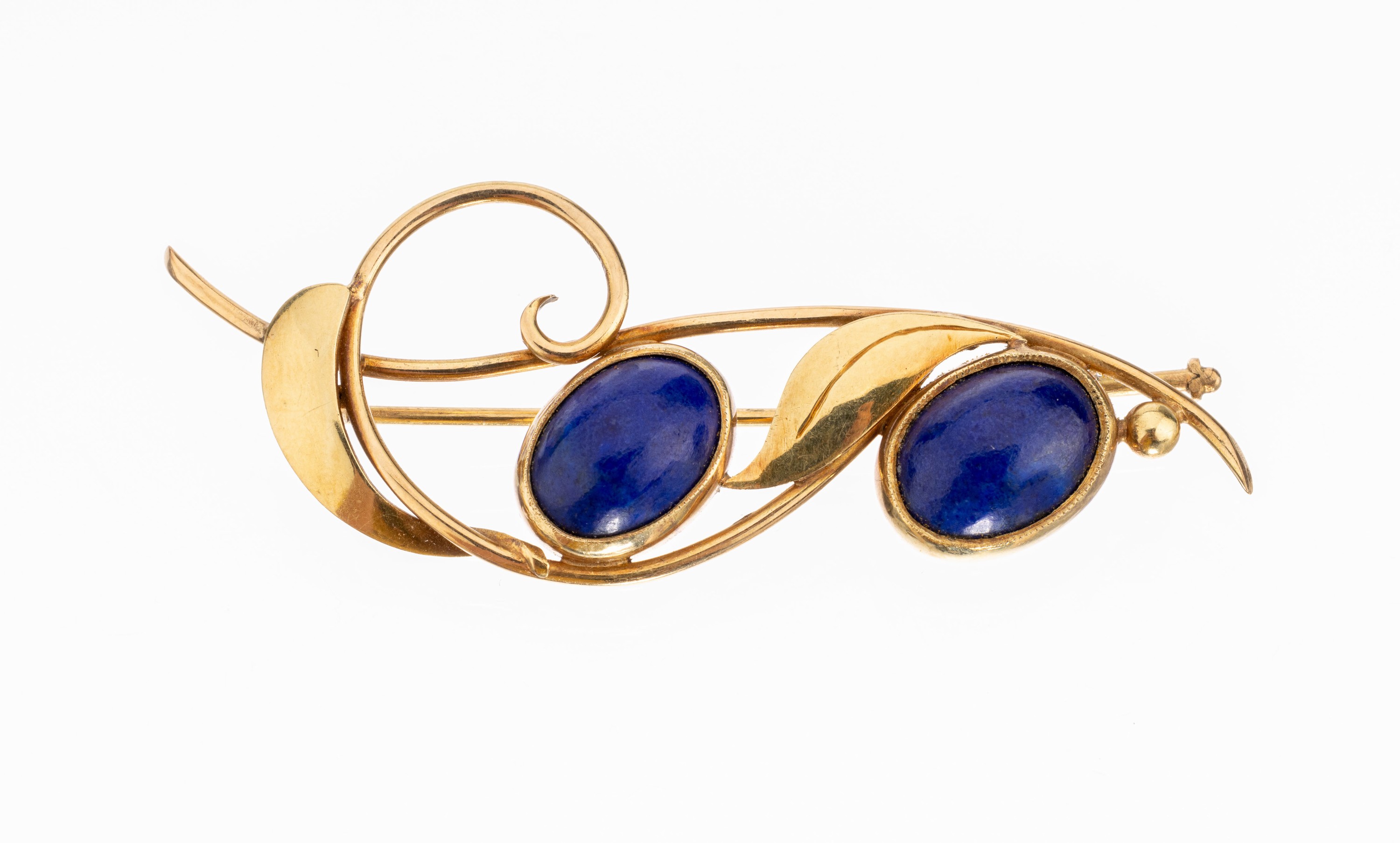 14 kt Gold Lapislazuli Brosche, 585/000, florale Gestaltung, mit 2 ovalen Lapislazuli- cabochons, L. ca. 6 cm, ca. 6.8 g