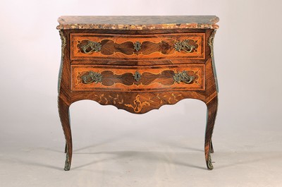 Image Small chest of drawers in baroque style, 2nd half of the 19th century, walnut veneer, 2 ...