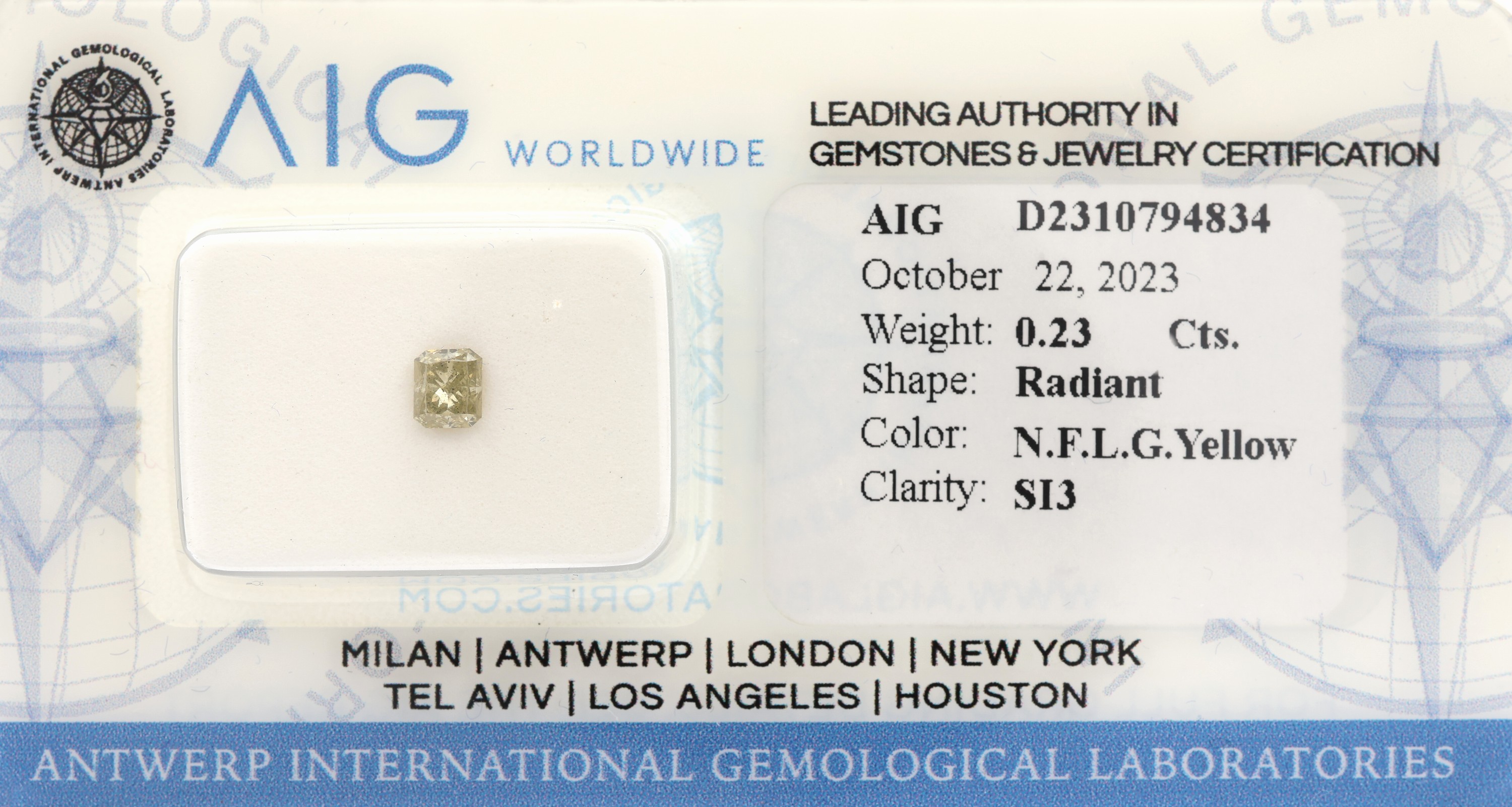 Loser Diamant ca. 0.23 ct, Radiant, naturalfancy light grayish Yellow/si3, ca. 3.67 x 3.16 x 2.15 mm, verschweisst, mit AIG-Expertise