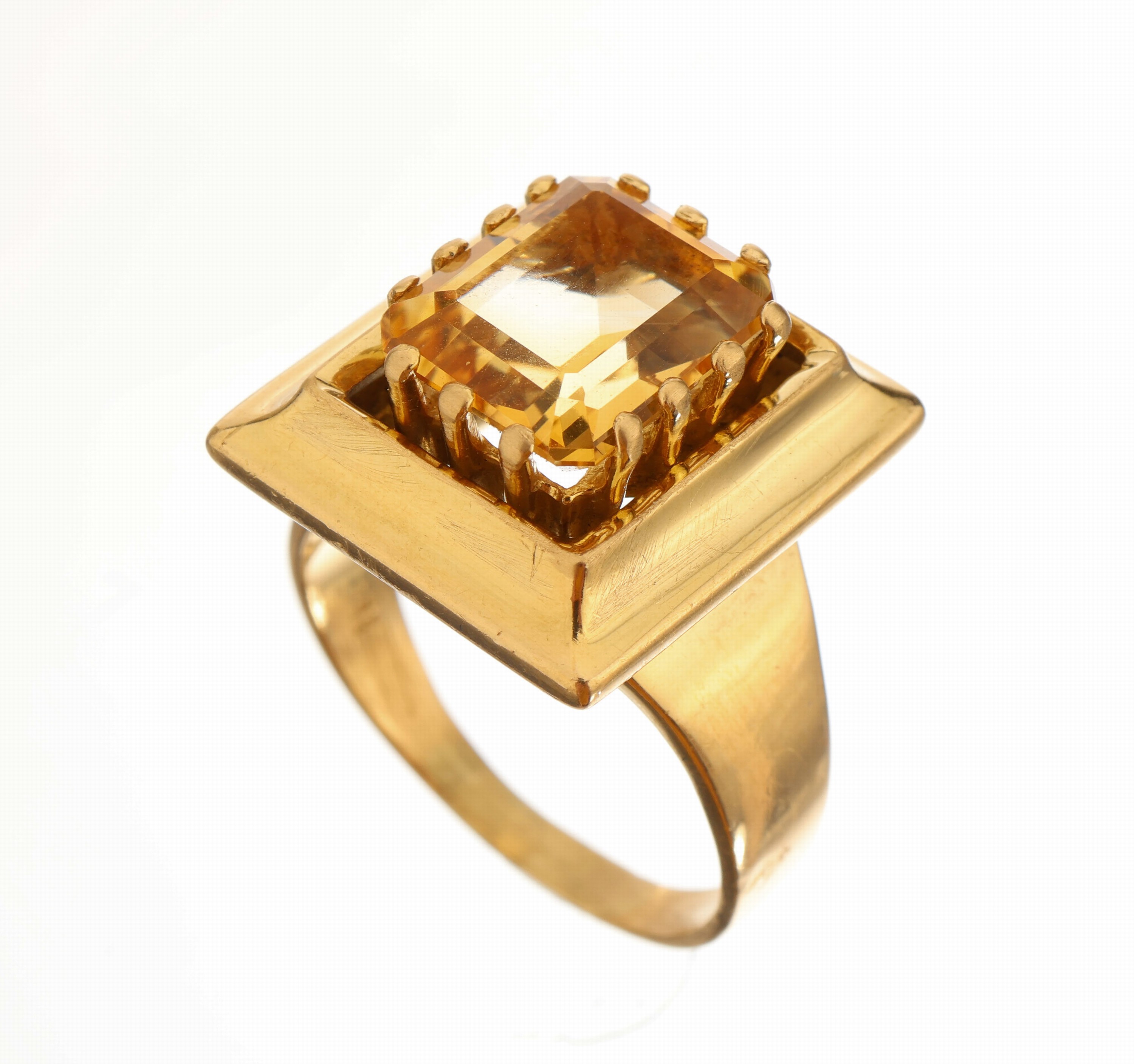 18 kt Gold Citrin-Ring, GG 750/000, massivequalitätvolle Verarbeitung, Citrin im Treppenschliff ca. 5.00 ct, RW 62, ca. 17.2 g