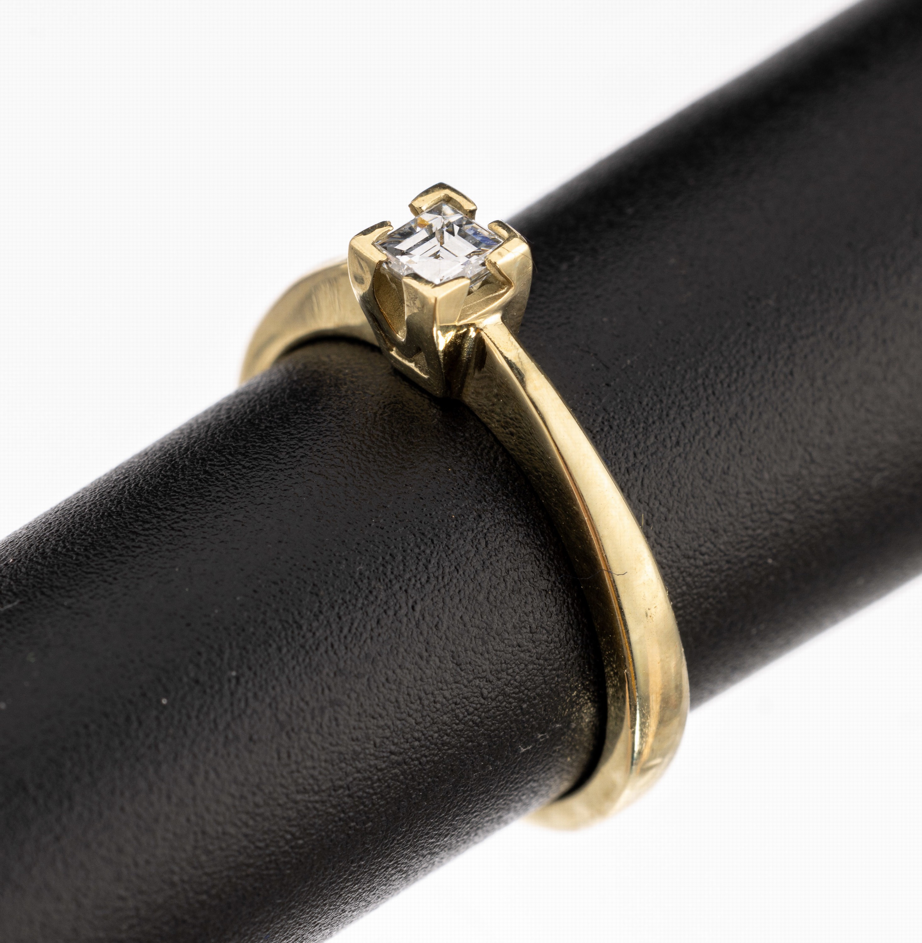 14 kt Gold Diamant Ring, GG 585/000, Diamant-Carree ca. 0.20 ct Weiß/sica. 2.9 g, RW 50
