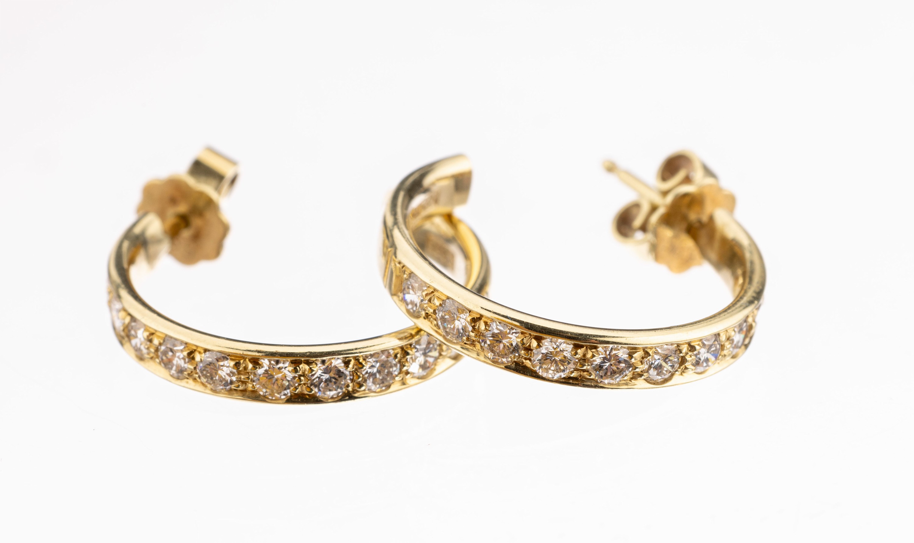 Paar 14 kt Gold Brillant-Ohrstecker, GG 585/000, 20 Brillanten zus. ca. 0.80 ct Weiss/ si, ca. 5.9 g